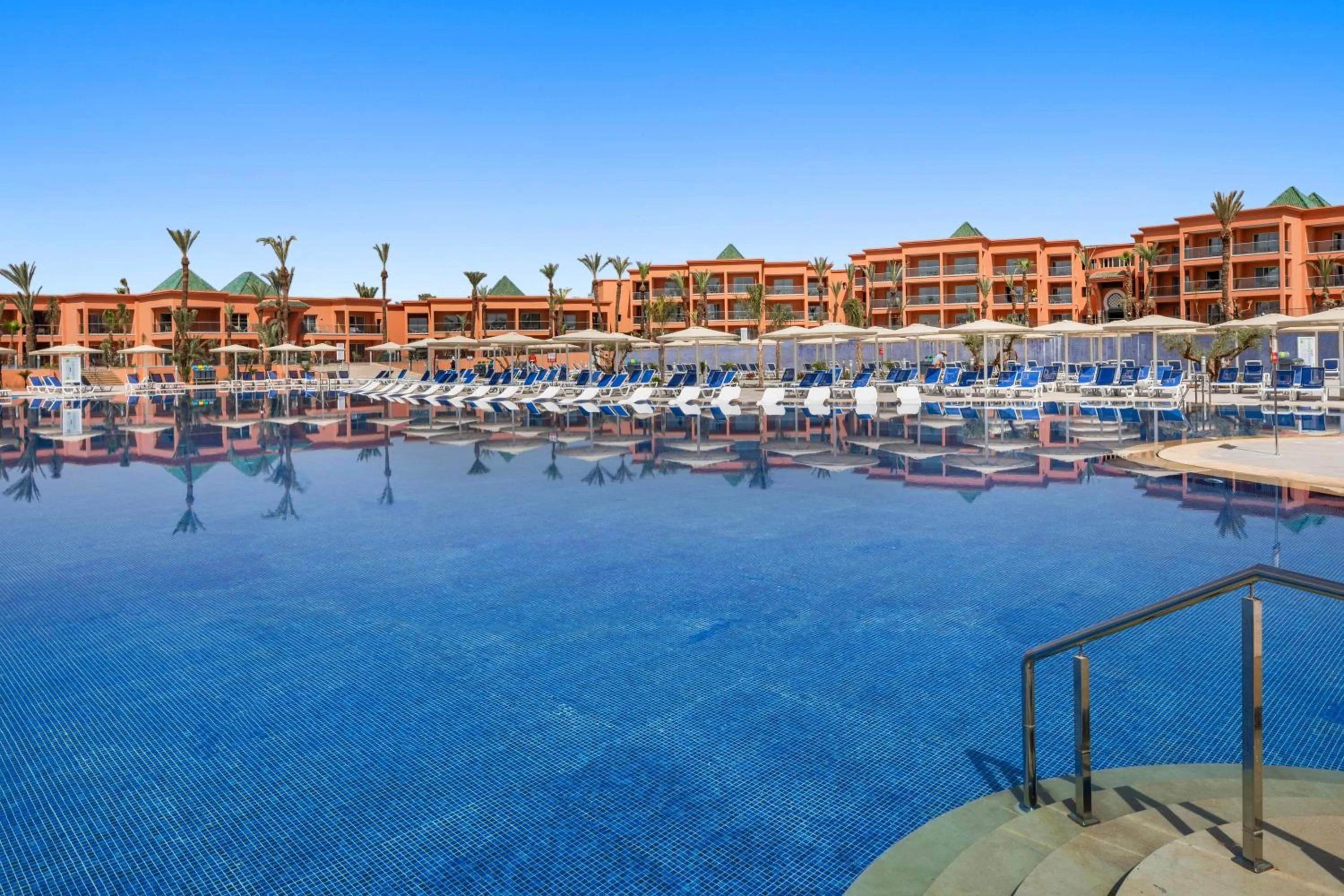 Property building in Pickalbatros SUNGO Club - All Inclusive