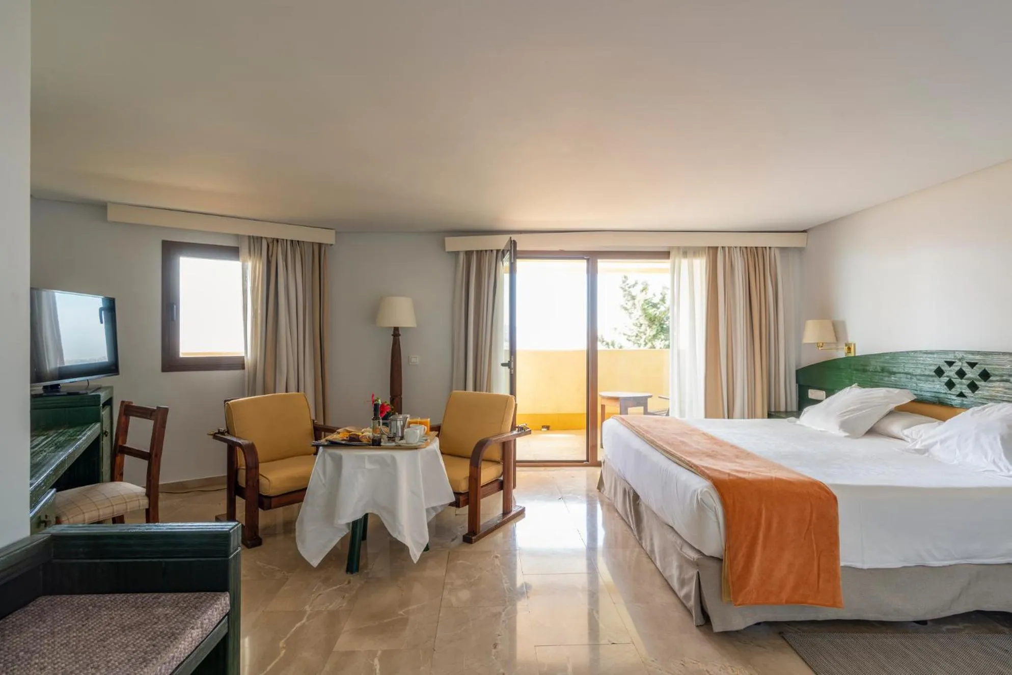 Property building, Bed in Parador de Melilla