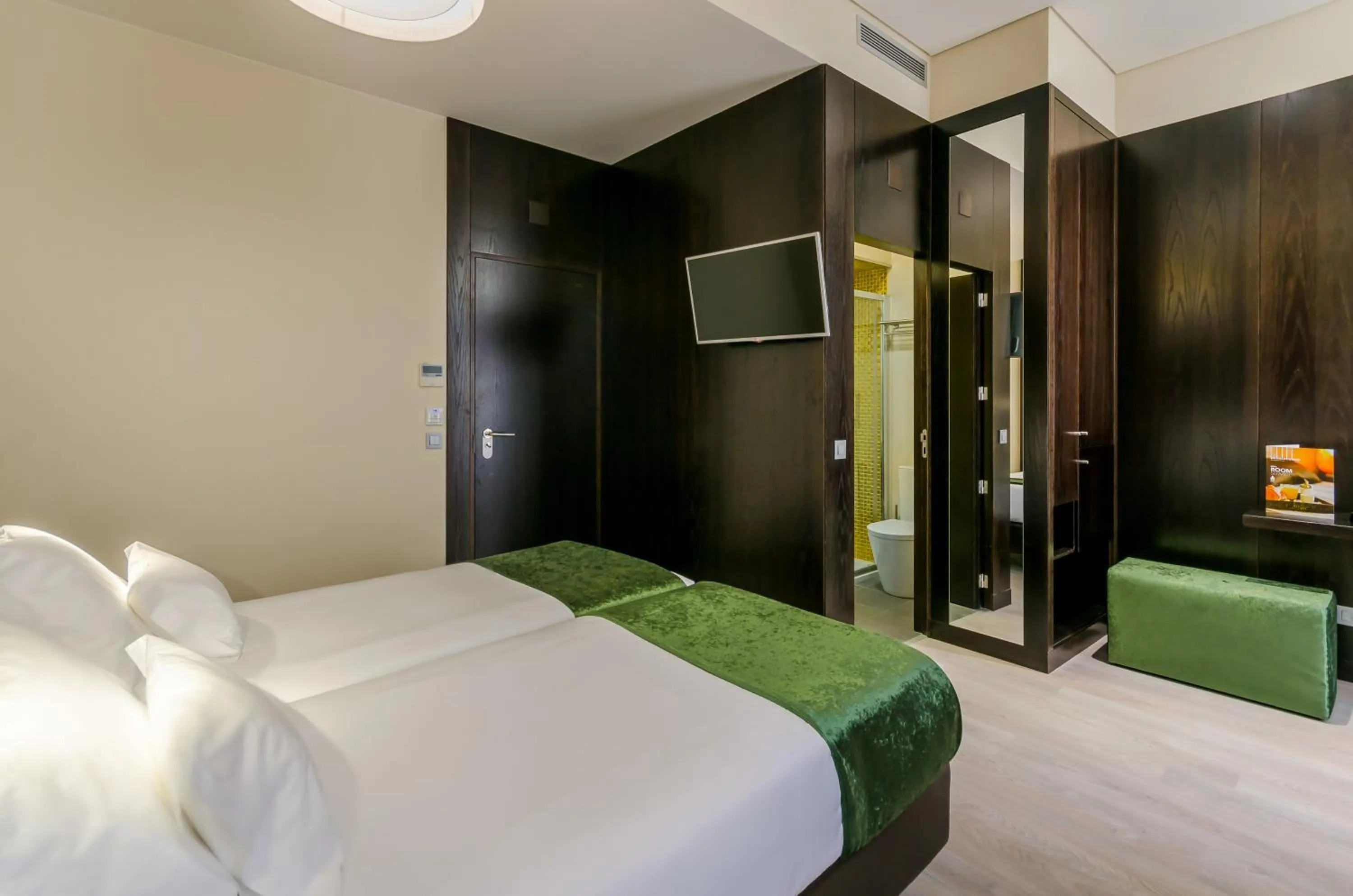 Bedroom, Bed in behotelisboa