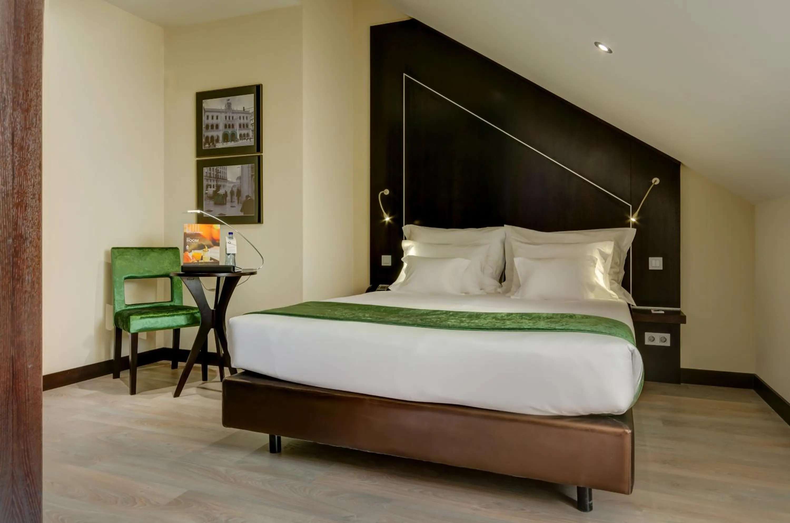 Bedroom, Bed in behotelisboa