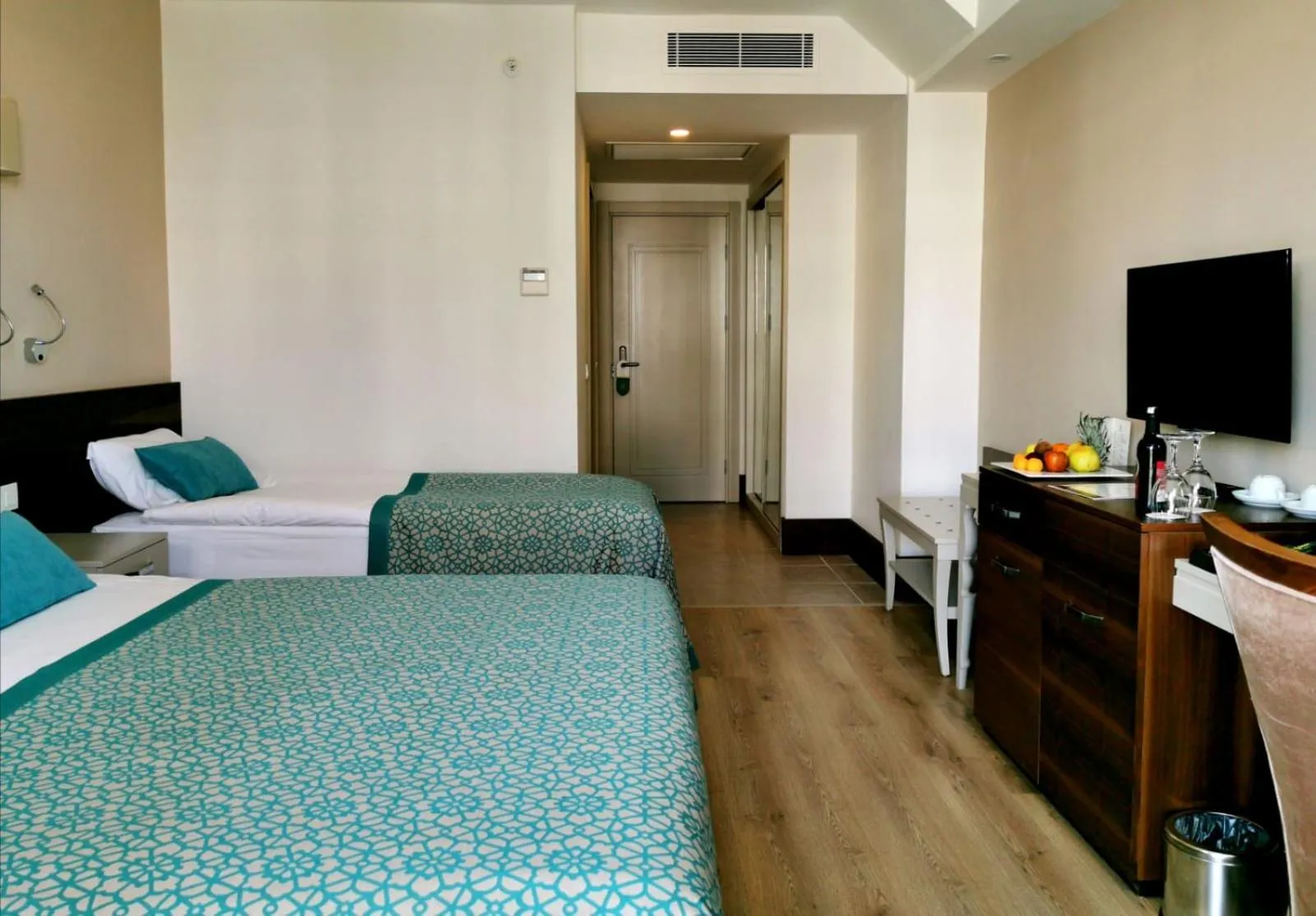 Bed in Side Crown Palace Ultra All Inclusive