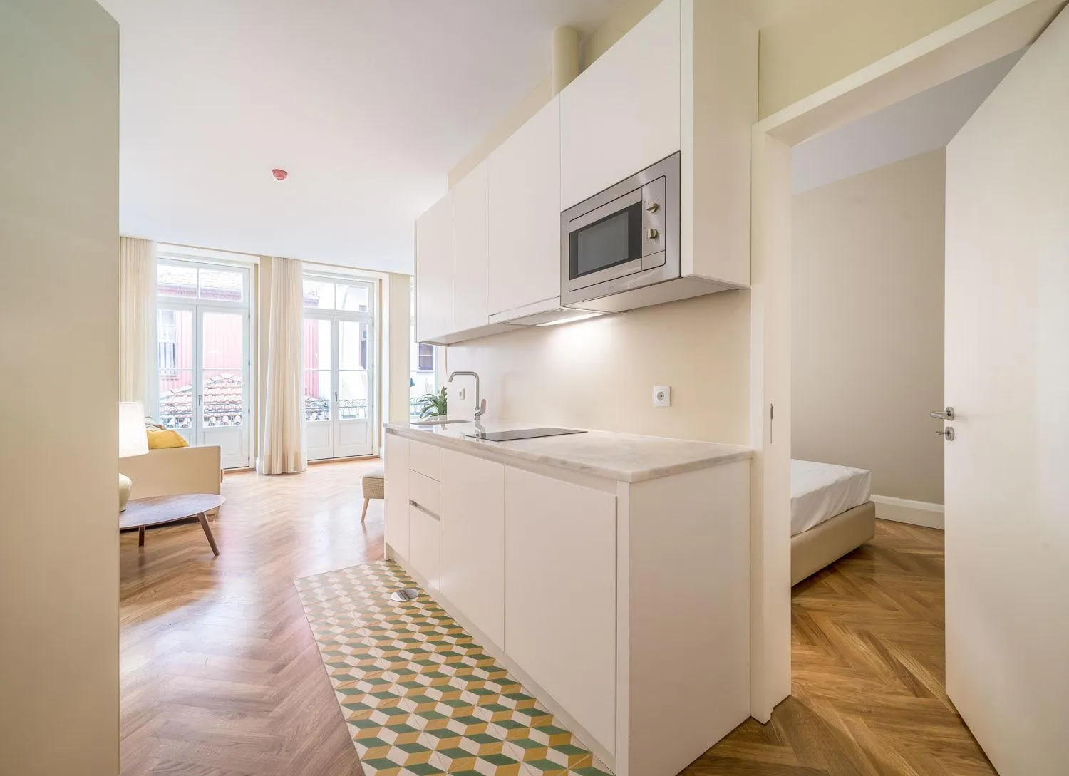 Communal kitchen, Bed in Mouzinho 160