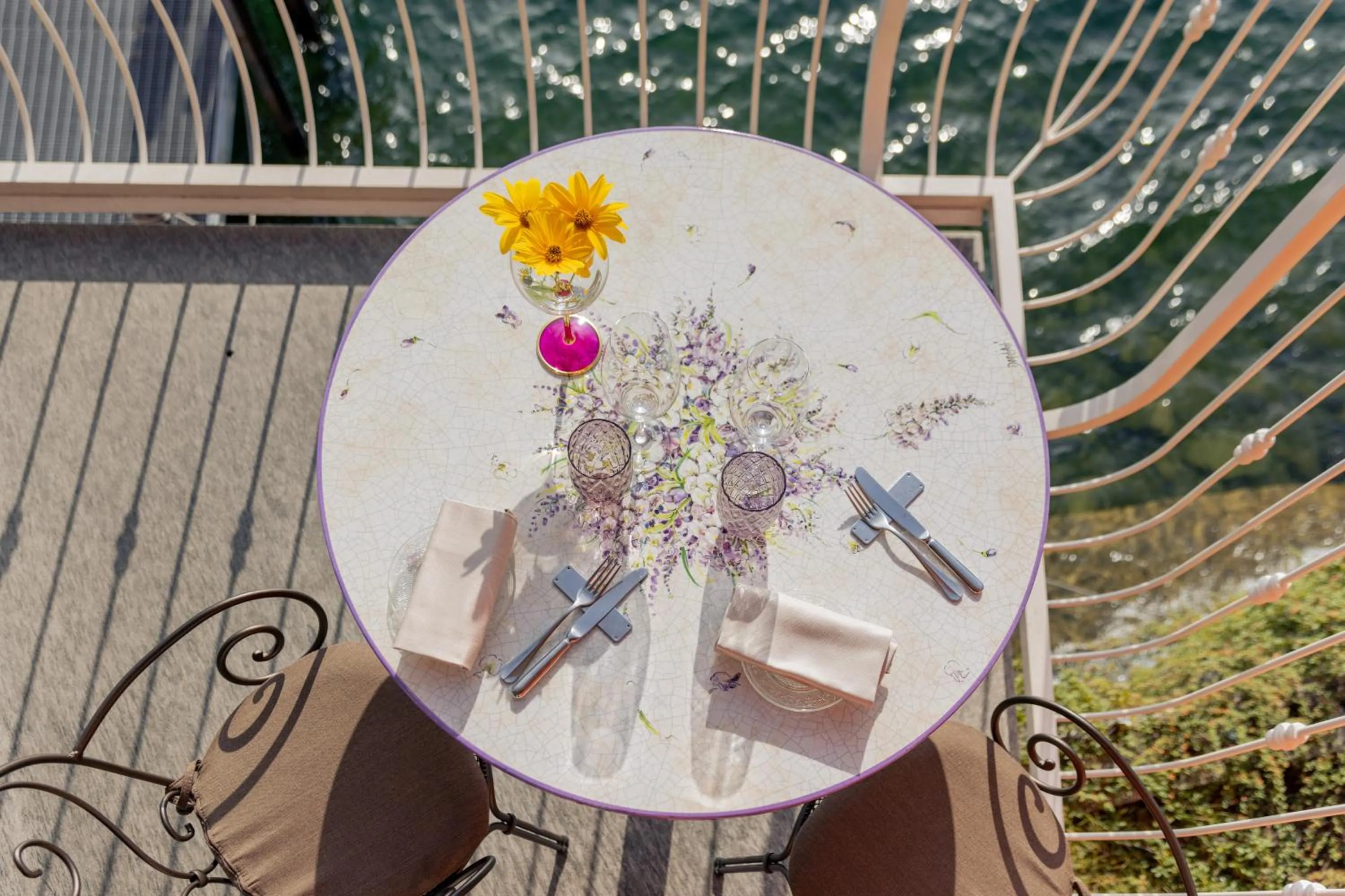 Restaurant/places to eat in La Darsena Boutique Hotel & Restaurant