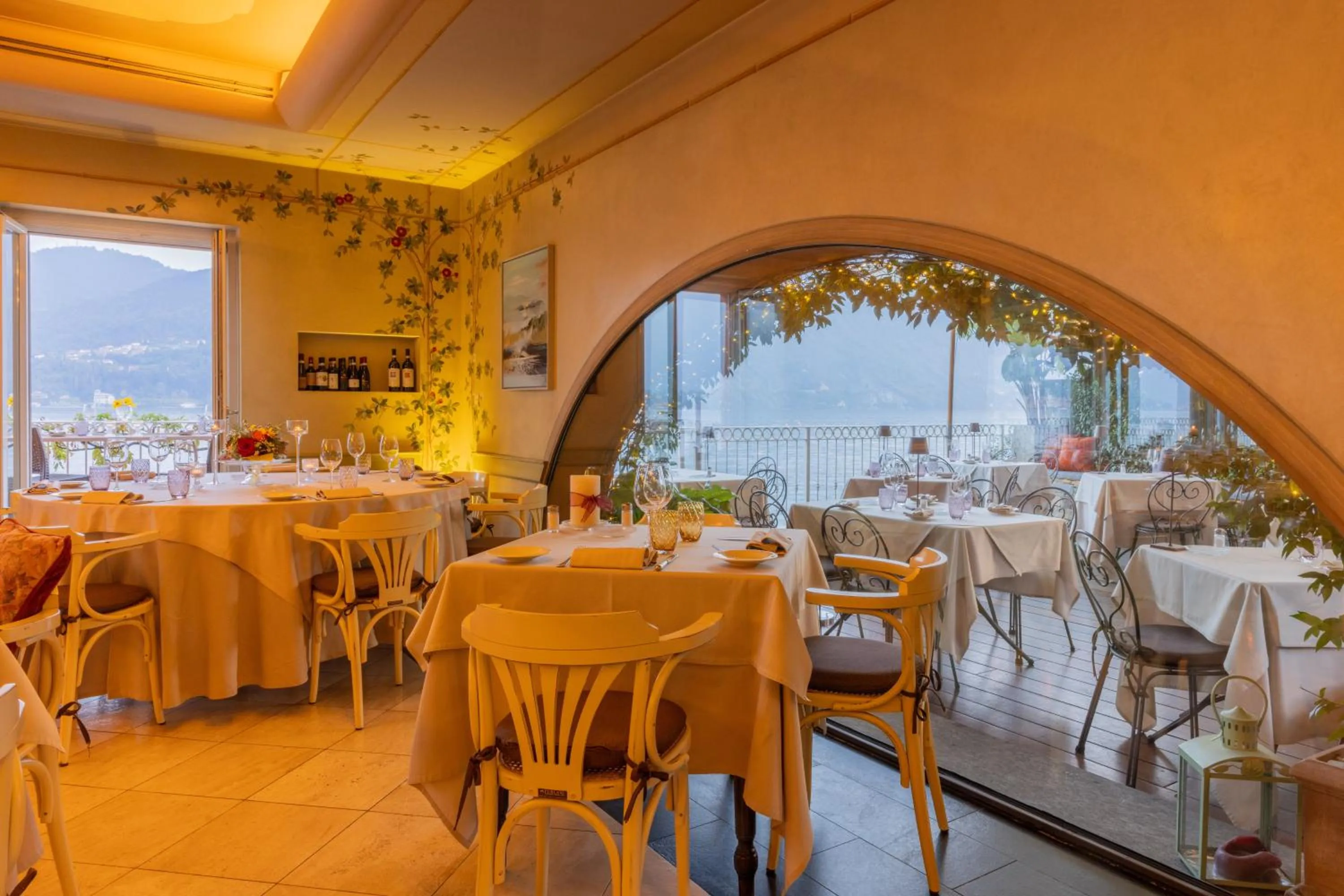 Restaurant/places to eat in La Darsena Boutique Hotel & Restaurant