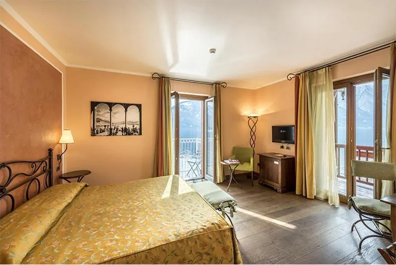 Photo of the whole room, Bed in La Darsena Boutique Hotel & Restaurant