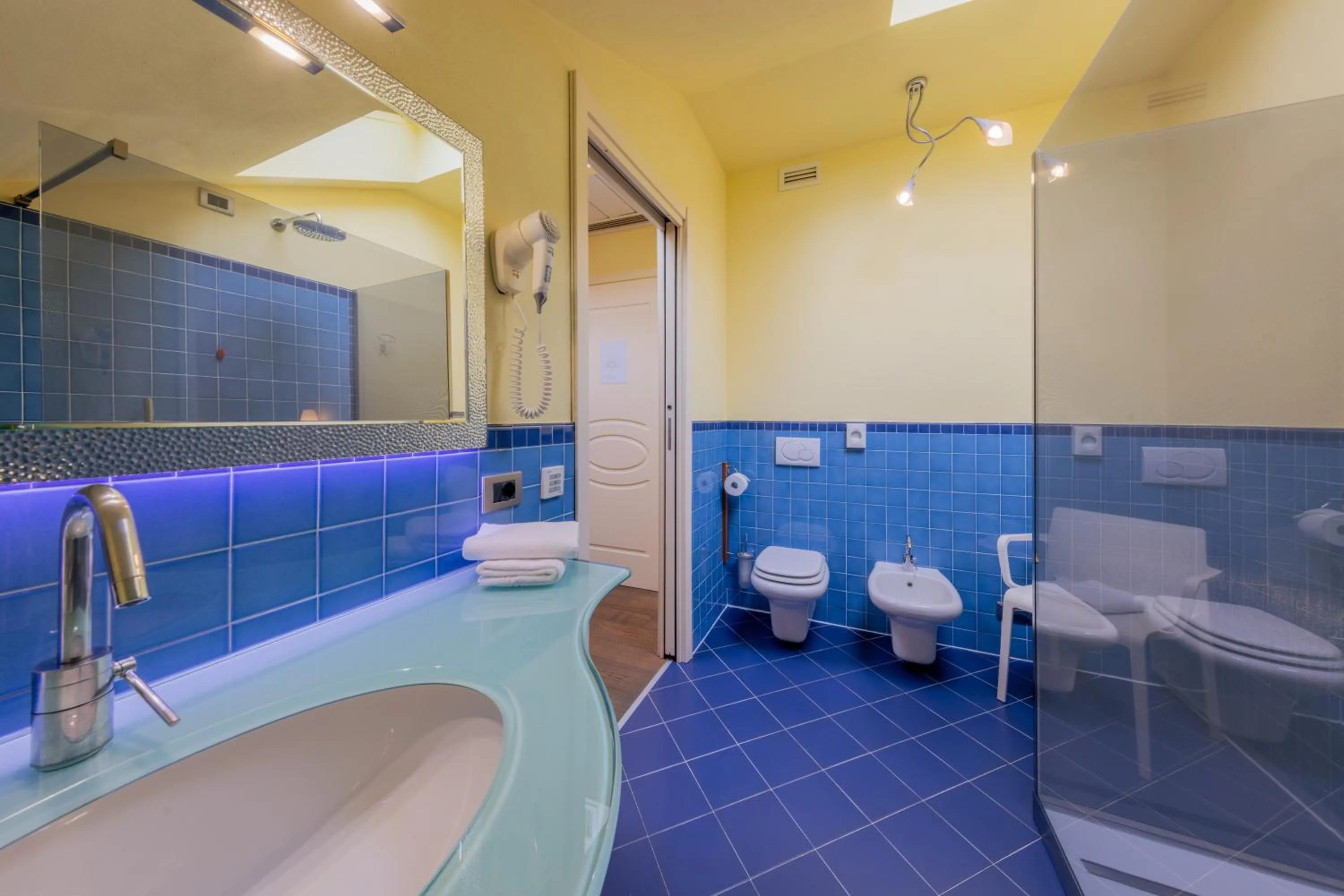 Bathroom in La Darsena Boutique Hotel & Restaurant