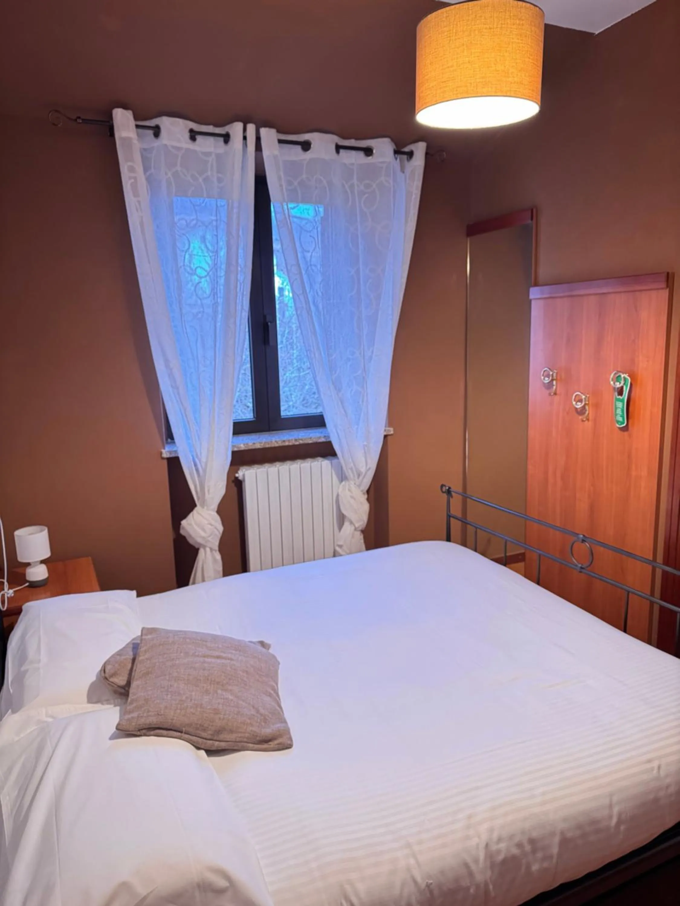 Bed in Albergo Canella