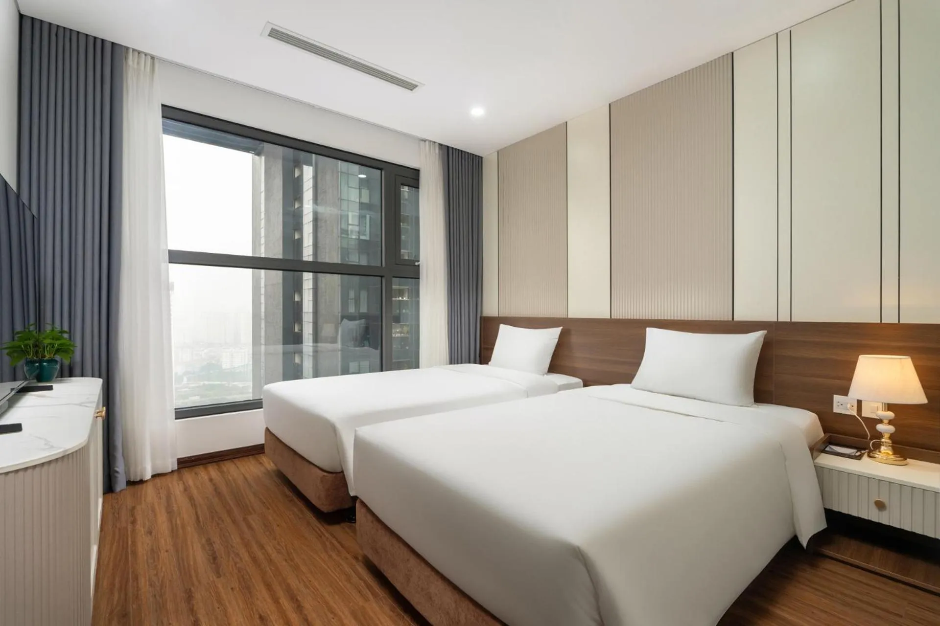 Bedroom, Bed in Aravelle Suites