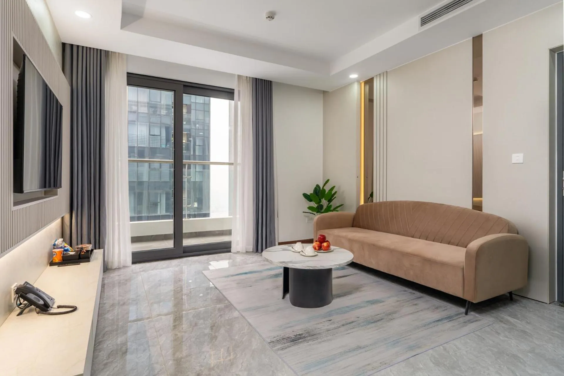 TV and multimedia in Aravelle Suites