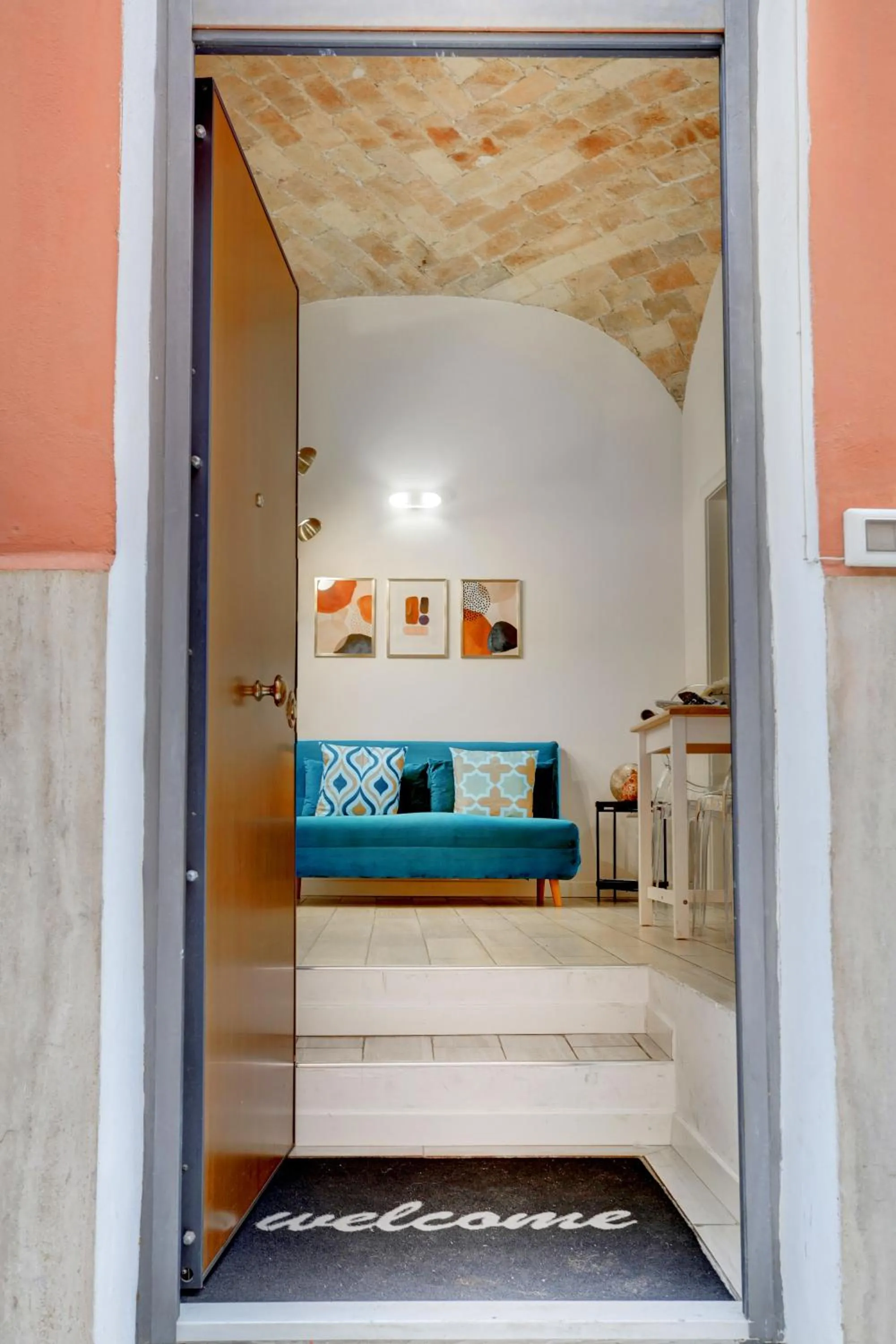 Photo of the whole room, Bed in Il Mattoncino - Colosseo