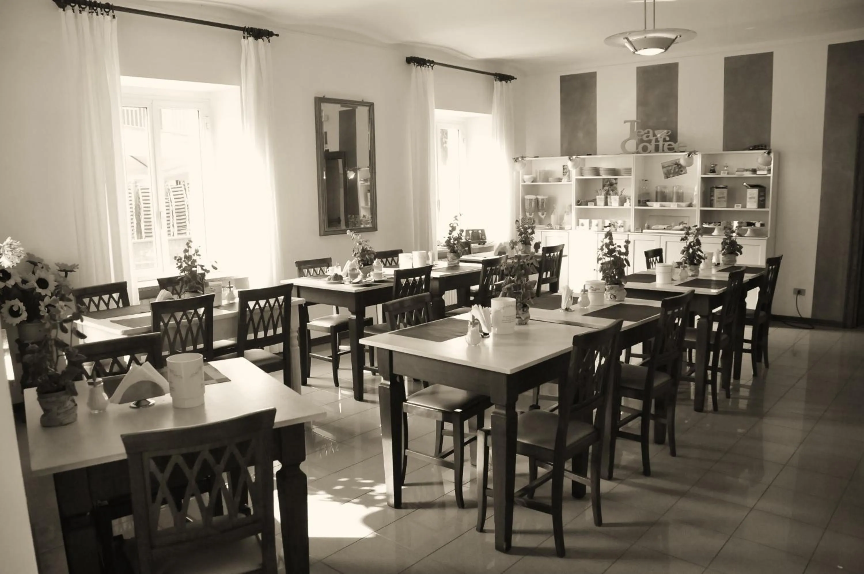 Buffet breakfast in Albergo Rondò