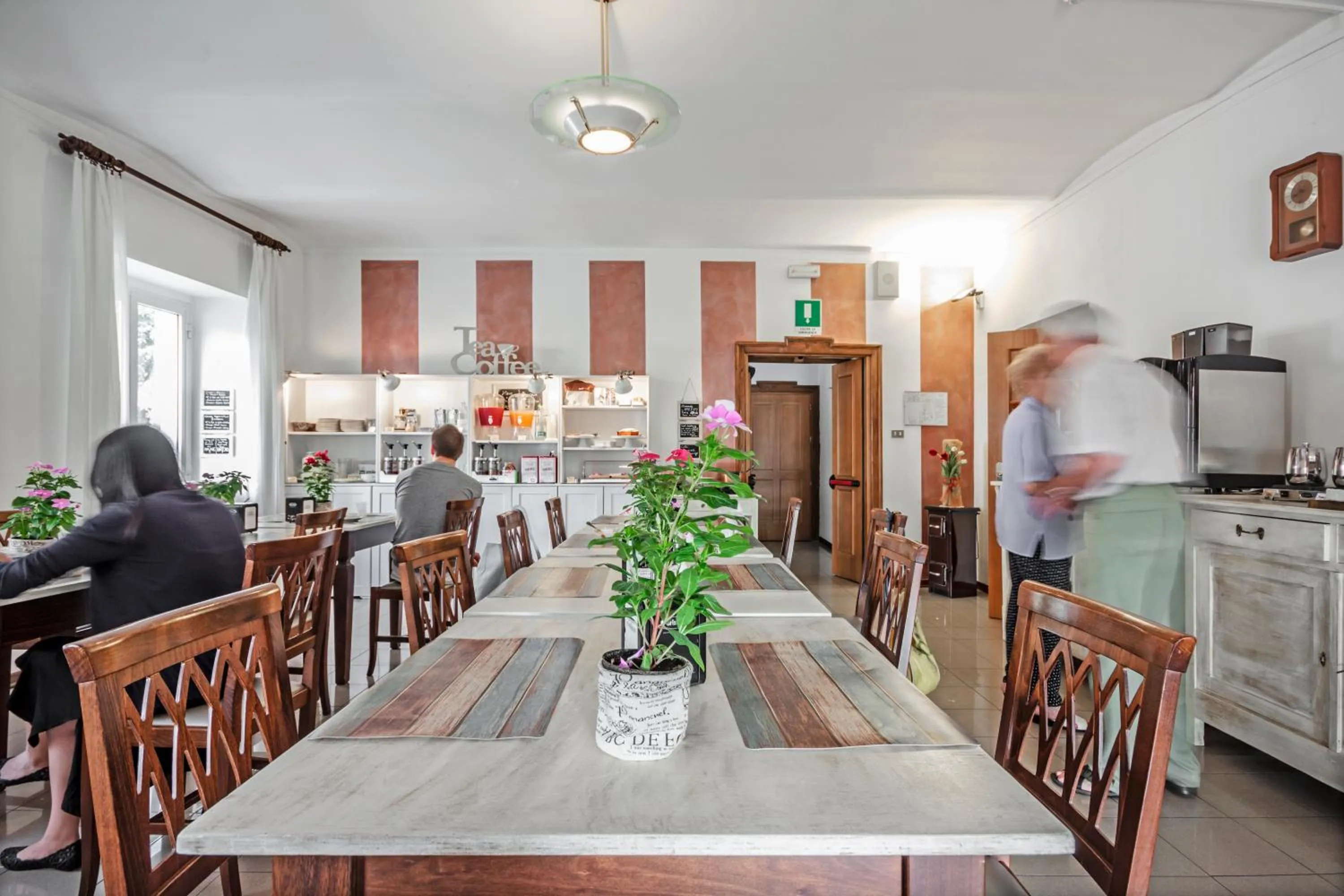 Buffet breakfast in Albergo Rondò