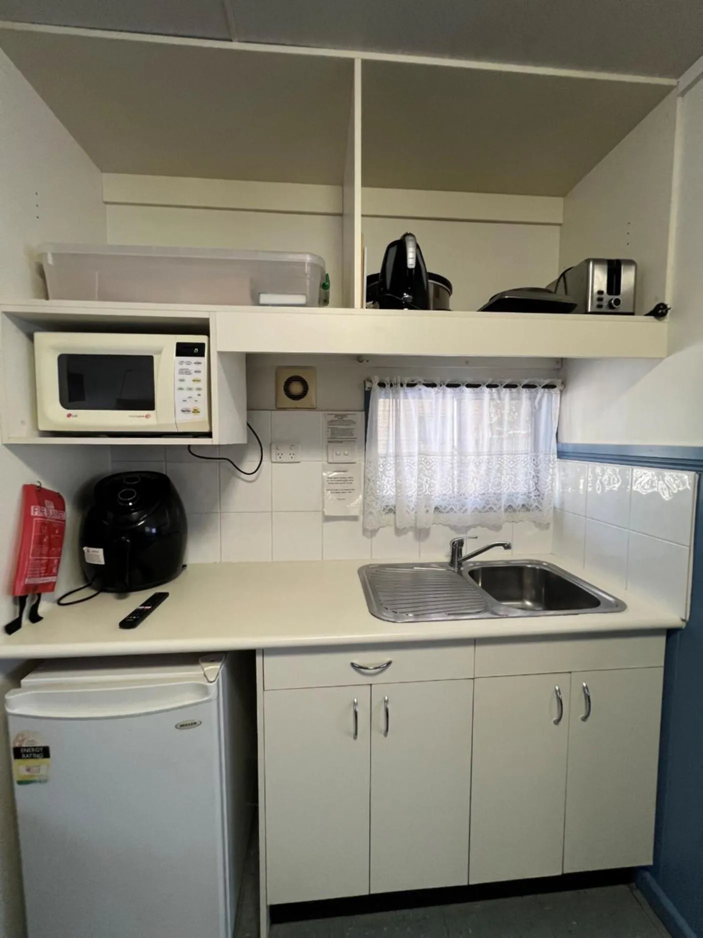 Kitchen or kitchenette in Narrabri Motel and Caravan Park