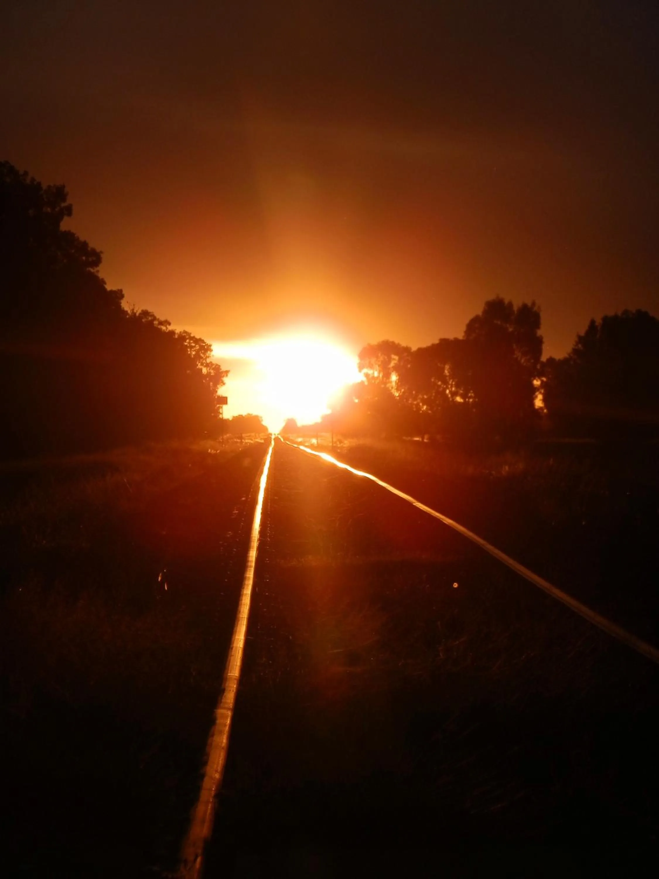 Sunset in Narrabri Motel and Caravan Park