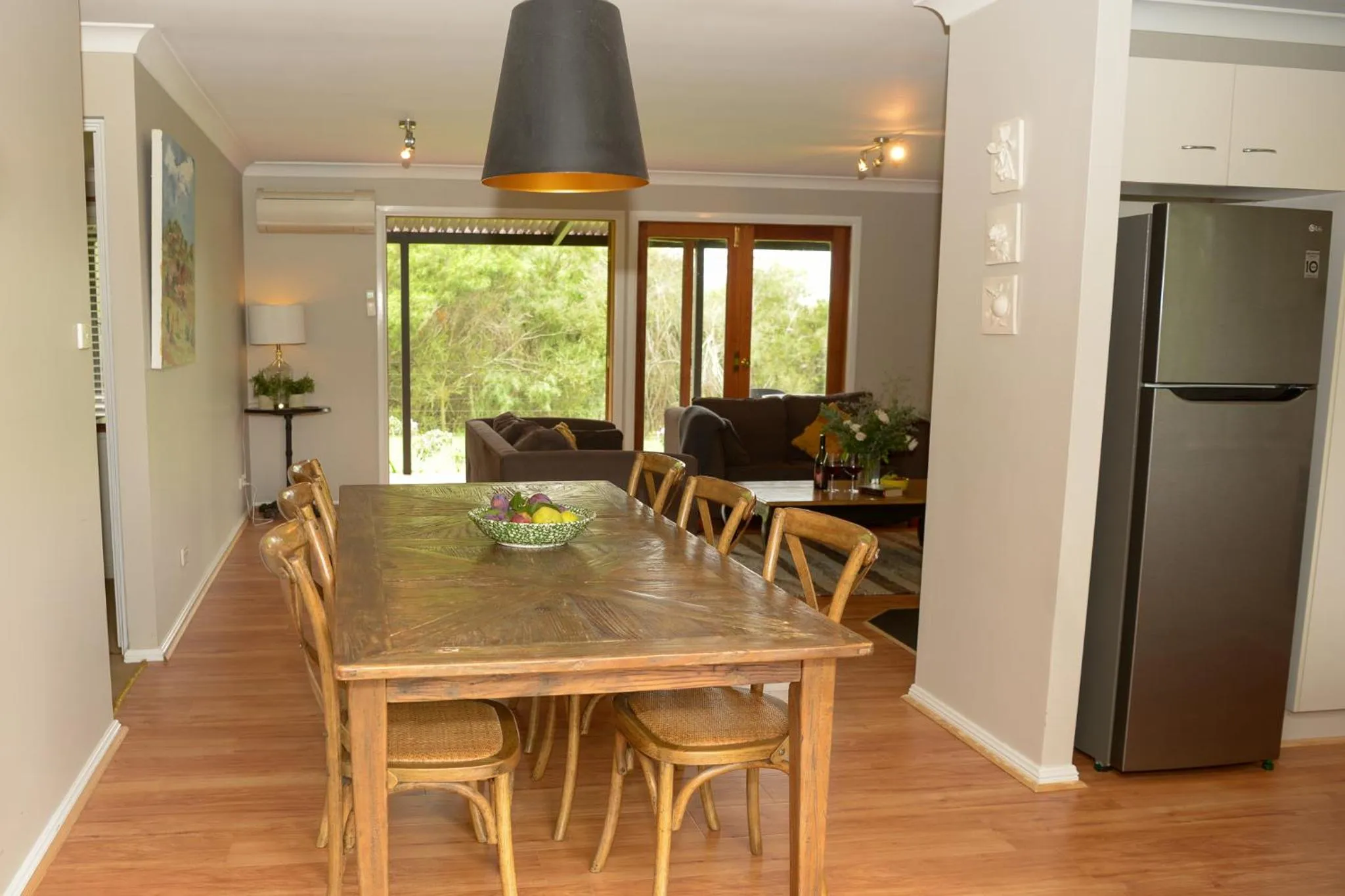 Dining area in Borrodell Vineyard