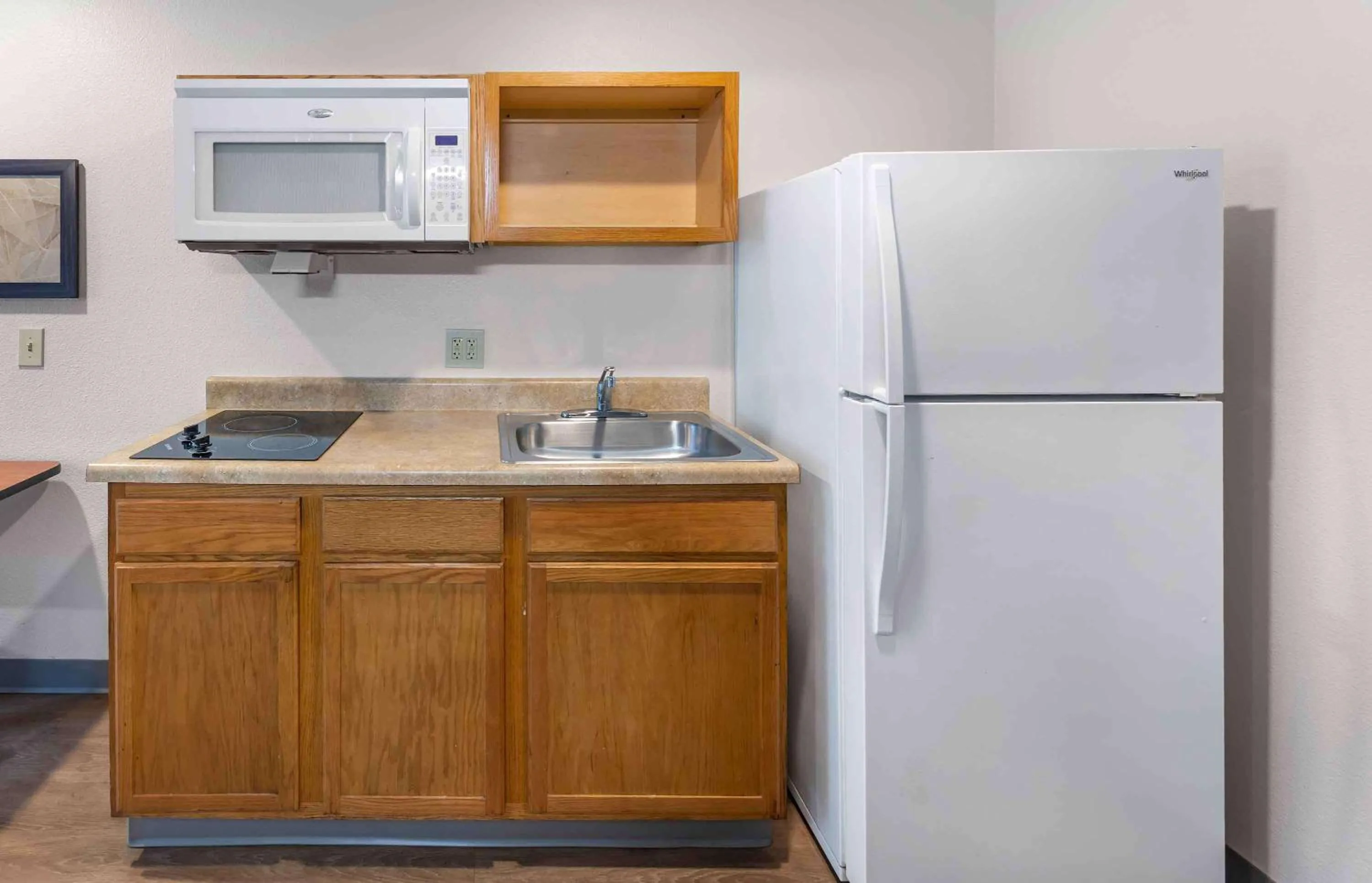 Kitchen or kitchenette in Extended Stay America Select Suites - Birmingham - Bessemer