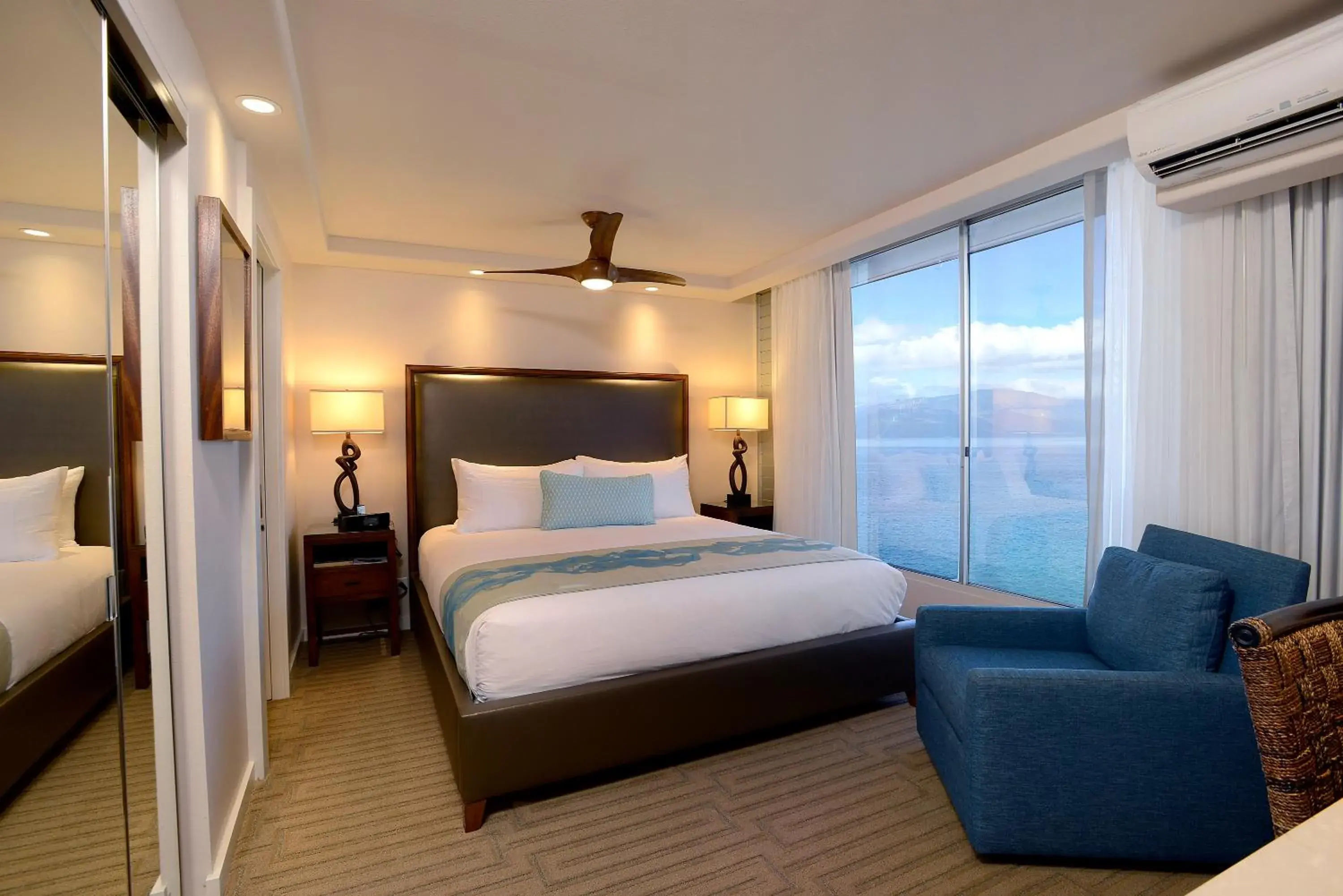 Premier Two-Bedroom Apartment with Ocean View and Balcony in Mana Kai Maui - Official Onsite Rental Company Premier Two-Bedroom Apartment with Ocean View and Balcony in Mana Kai Maui - Official Onsite Rental Company