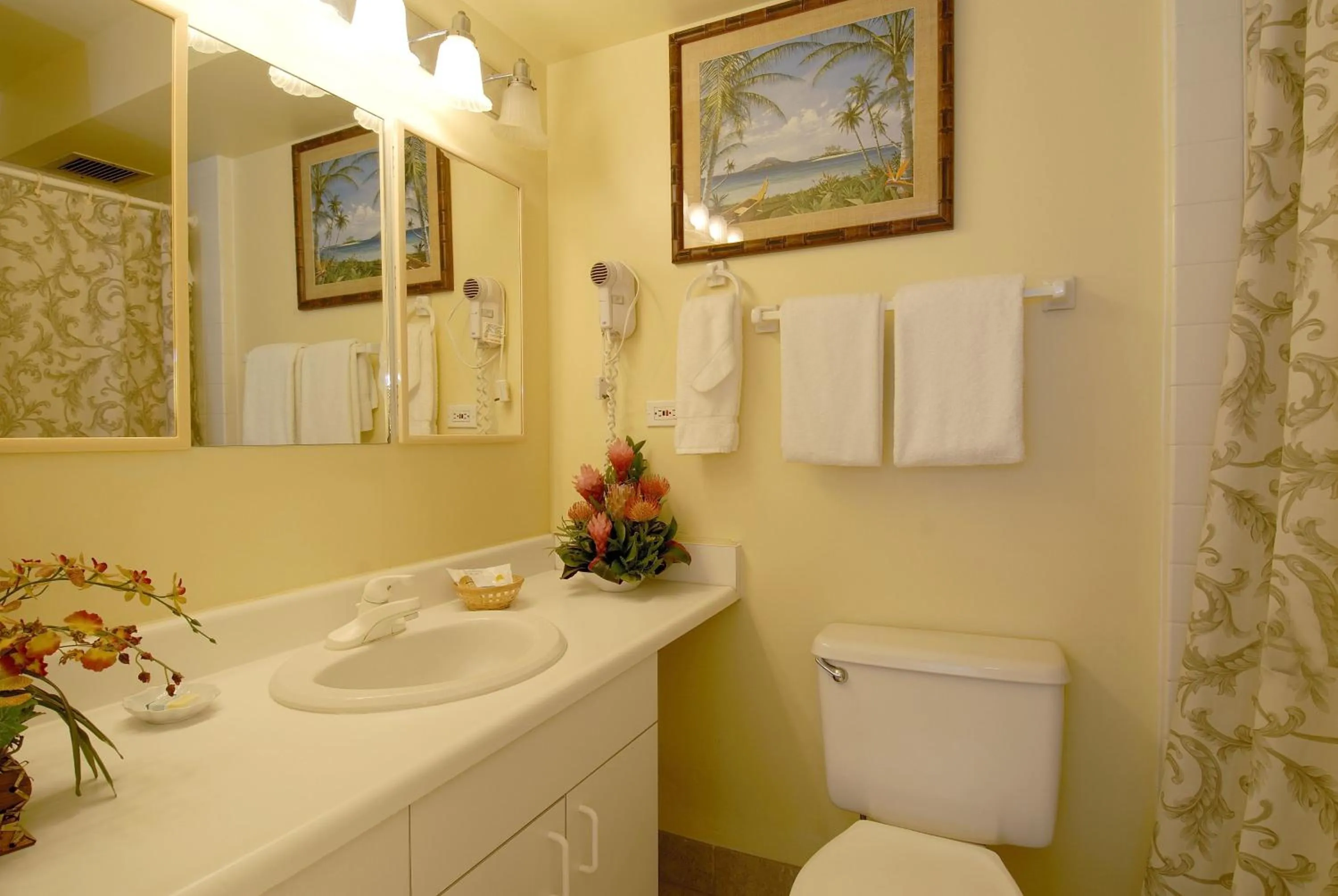 Bathroom in Mana Kai Maui - Official Onsite Rental Company