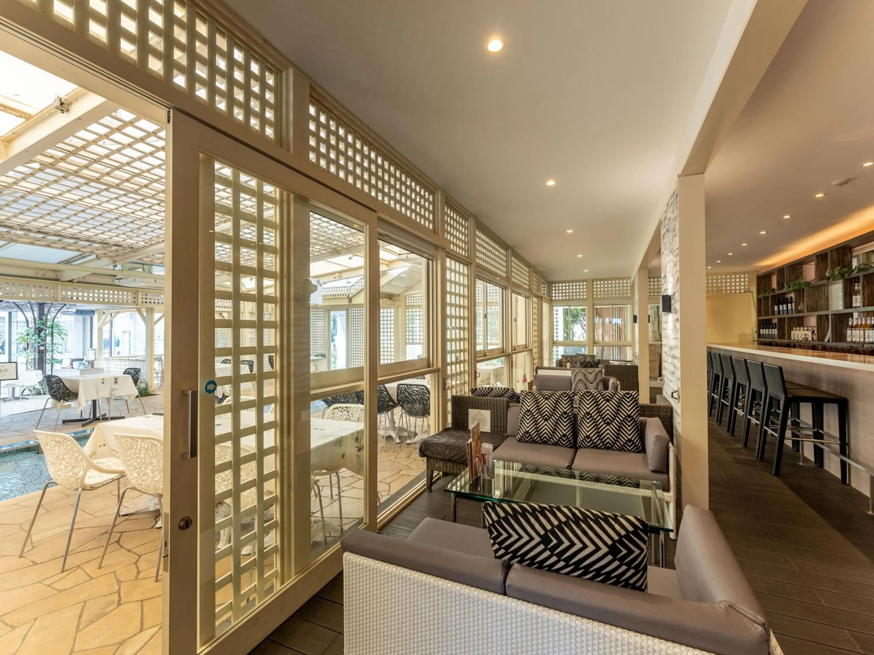 Restaurant/places to eat in Koyaru-no-sato Doggys Island