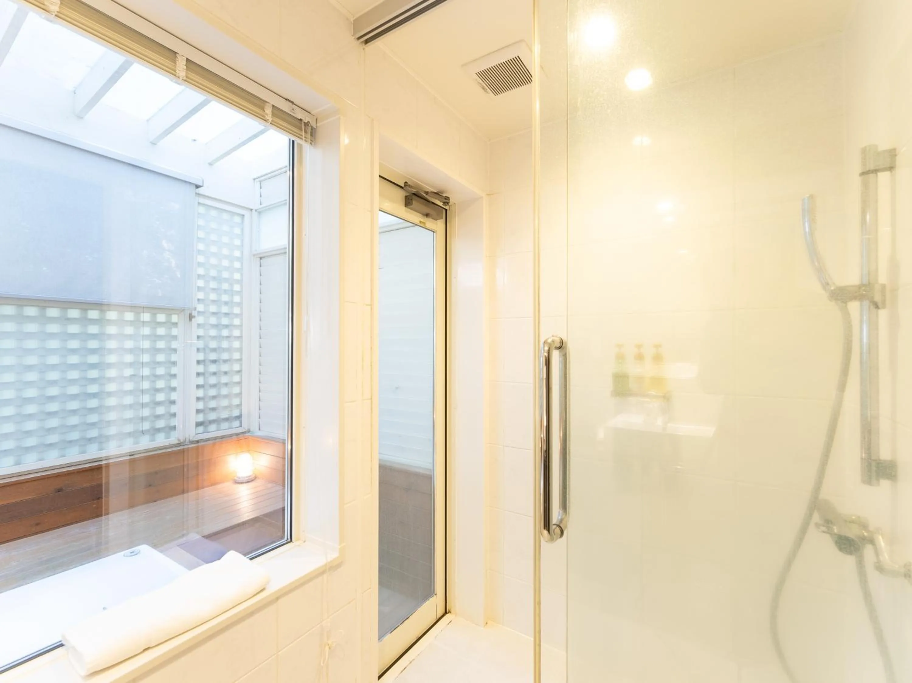 Shower in Koyaru-no-sato Doggys Island