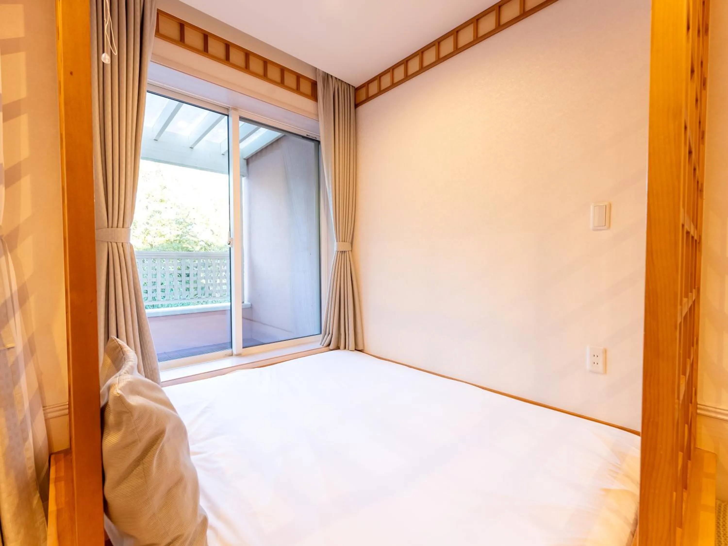 Photo of the whole room, Bed in Koyaru-no-sato Doggys Island