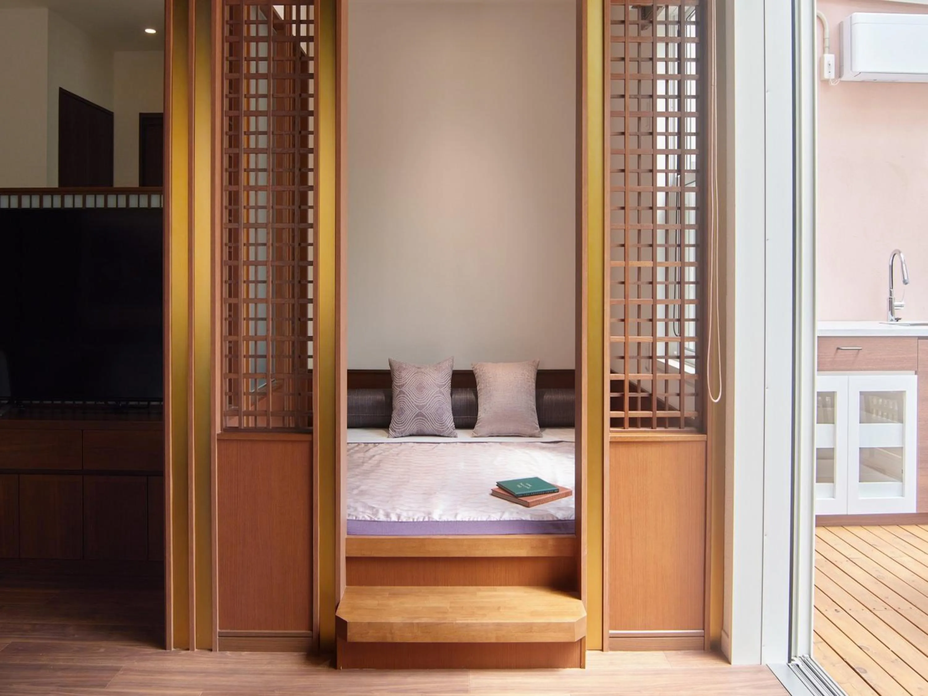 Photo of the whole room, Bed in Koyaru-no-sato Doggys Island