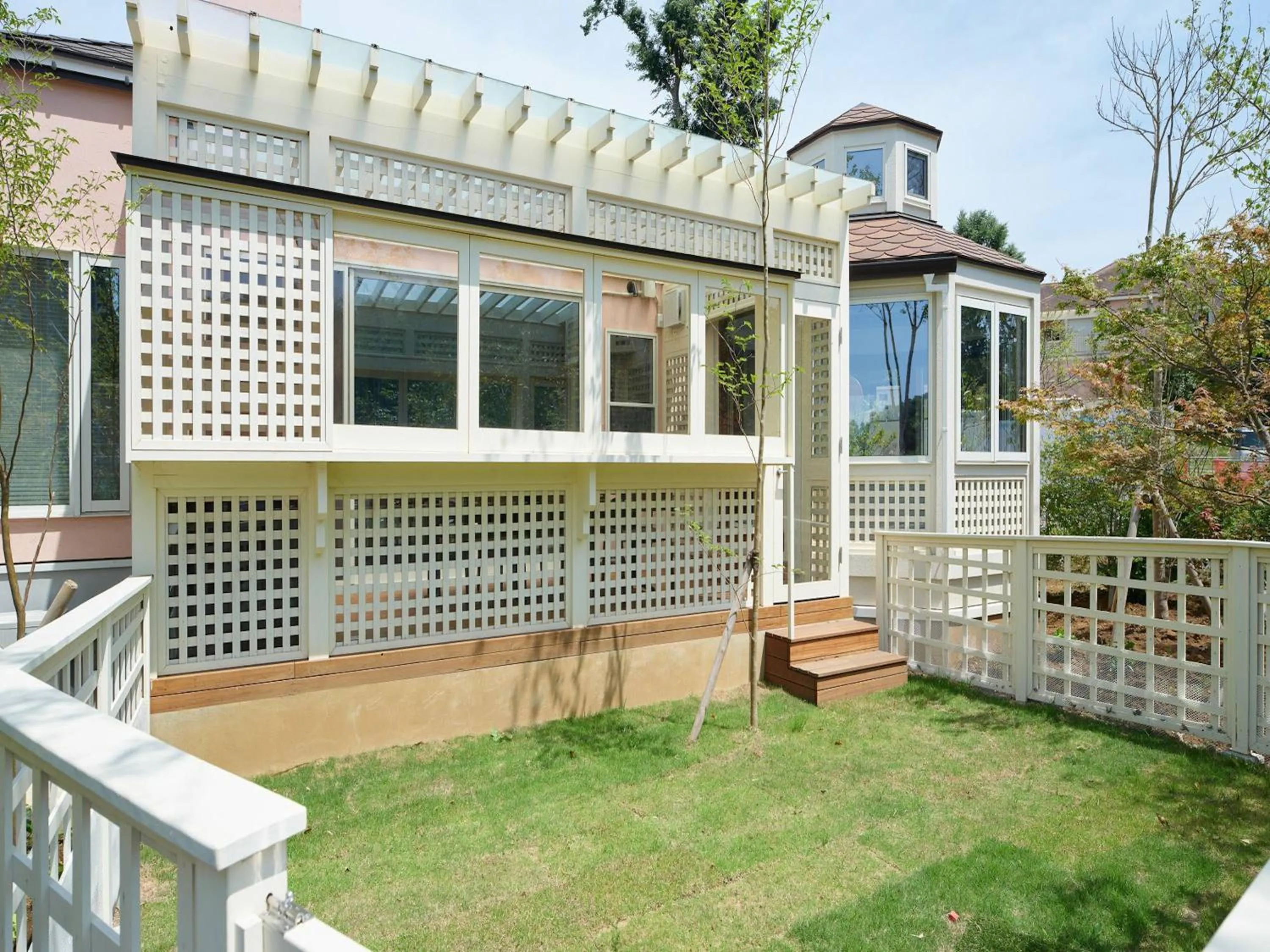 Property building in Koyaru-no-sato Doggys Island