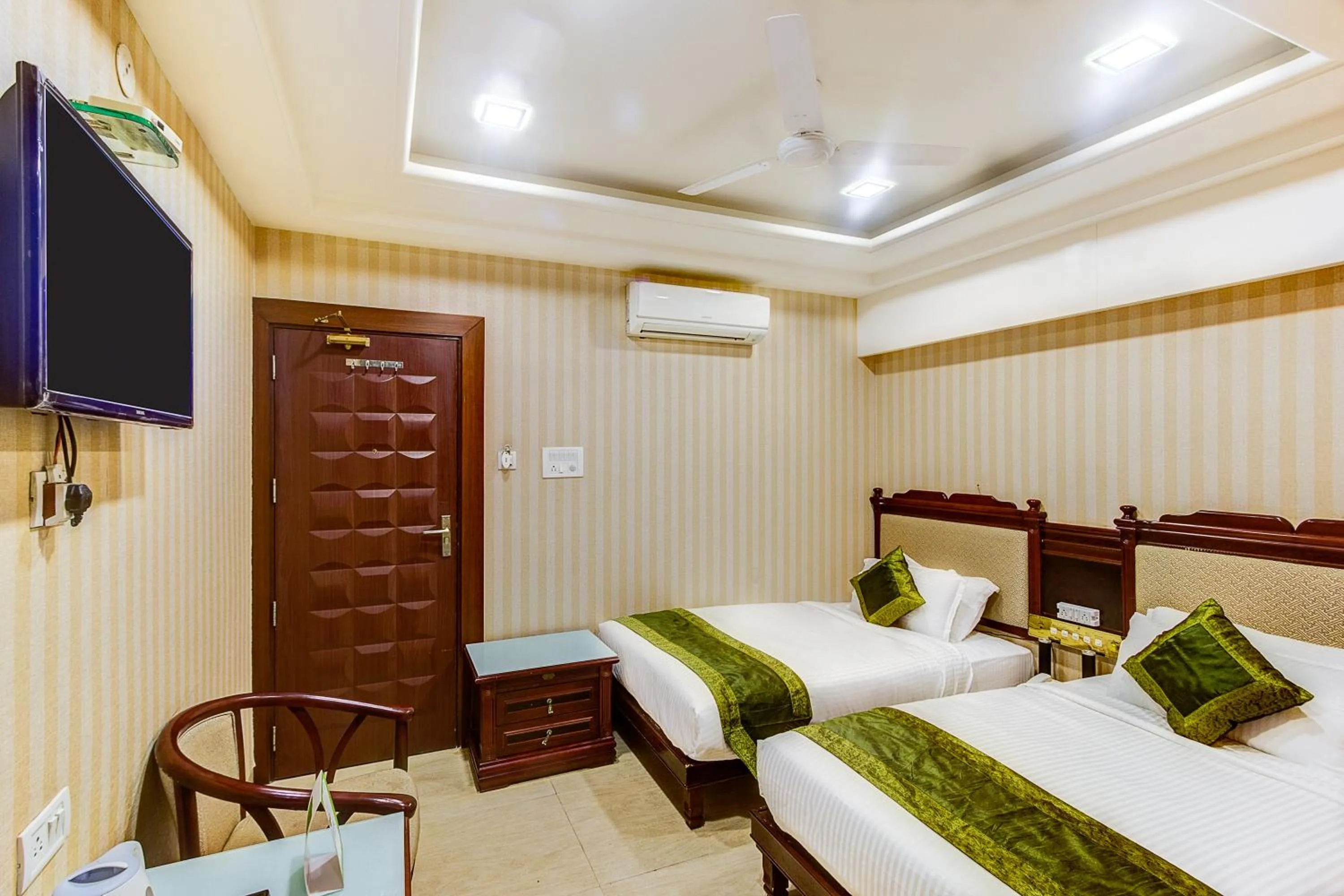 Bed in Treebo Shivani