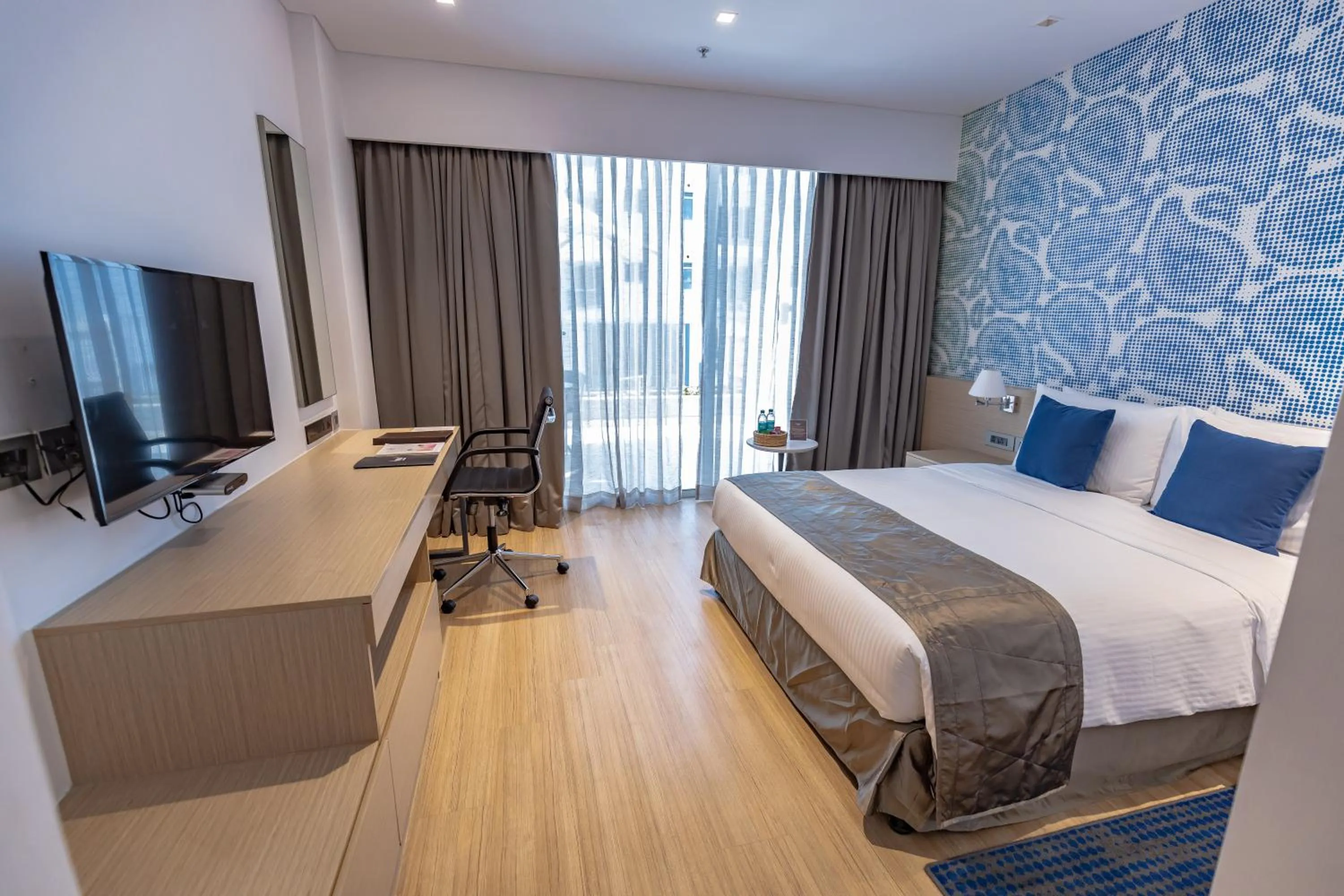 Bedroom, Bed in Citadines OMR Chennai