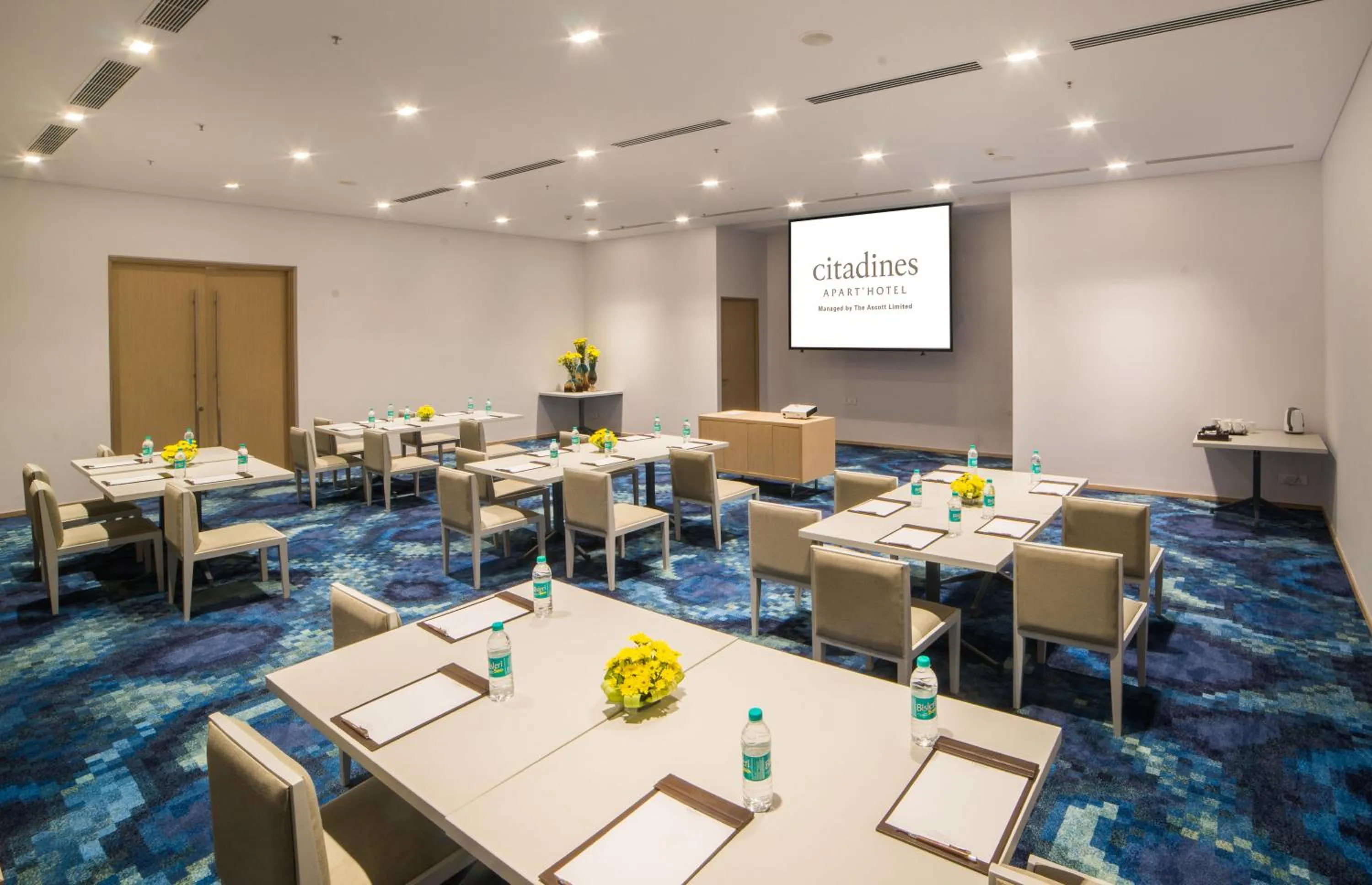 Meeting/conference room in Citadines OMR Chennai