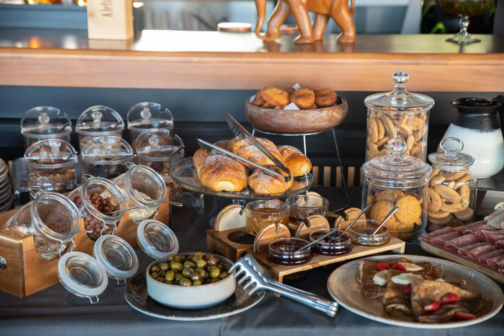 Buffet breakfast in Hotel Miramare