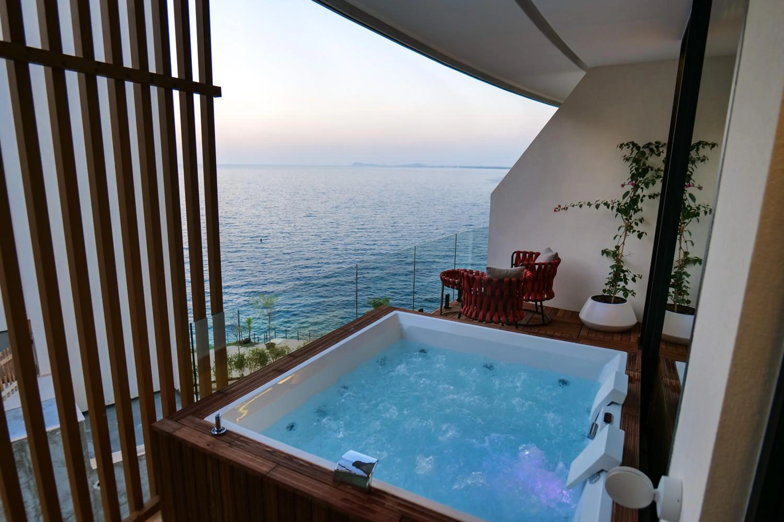 Hot Tub in Hotel Miramare