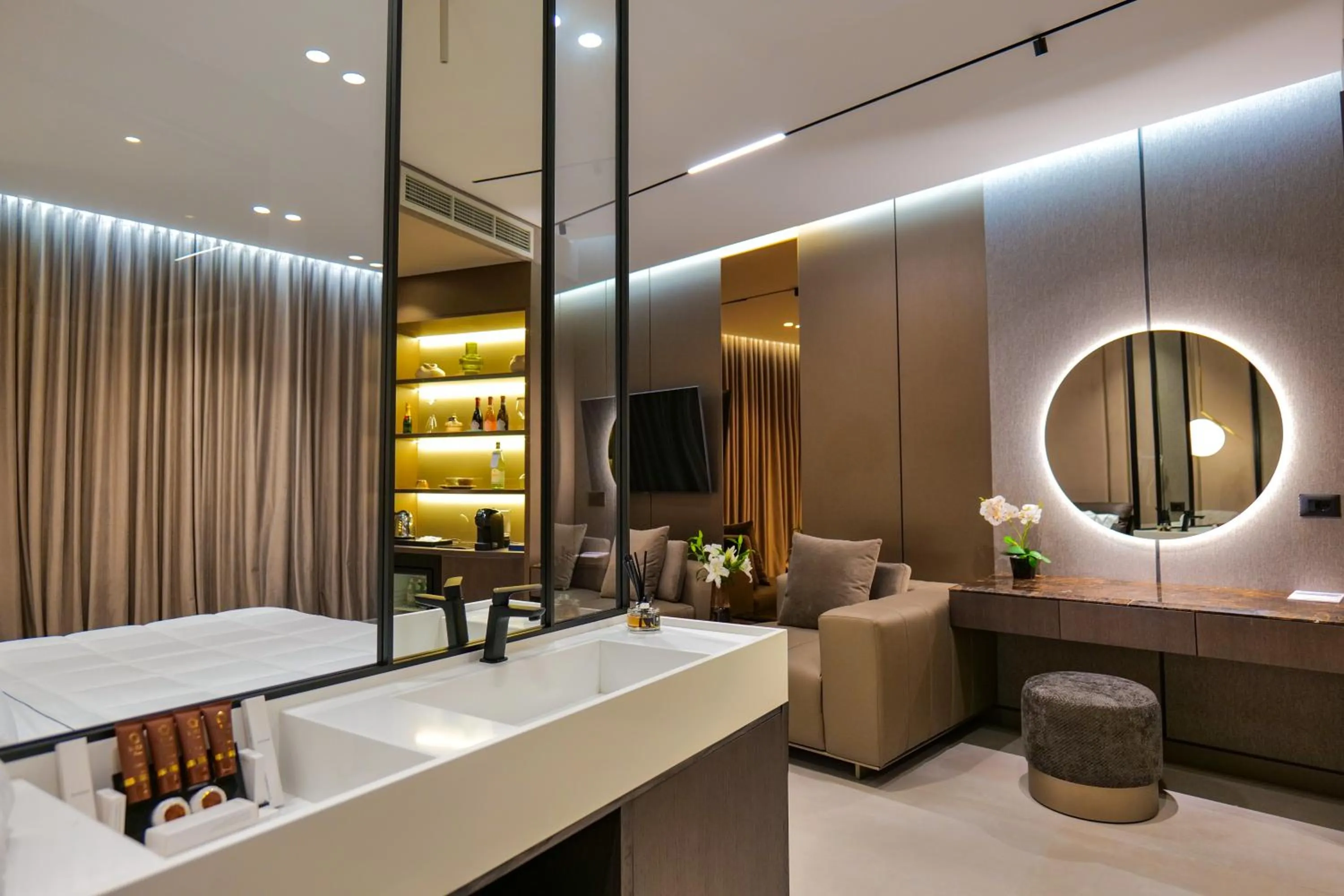 Photo of the whole room in Hotel Miramare