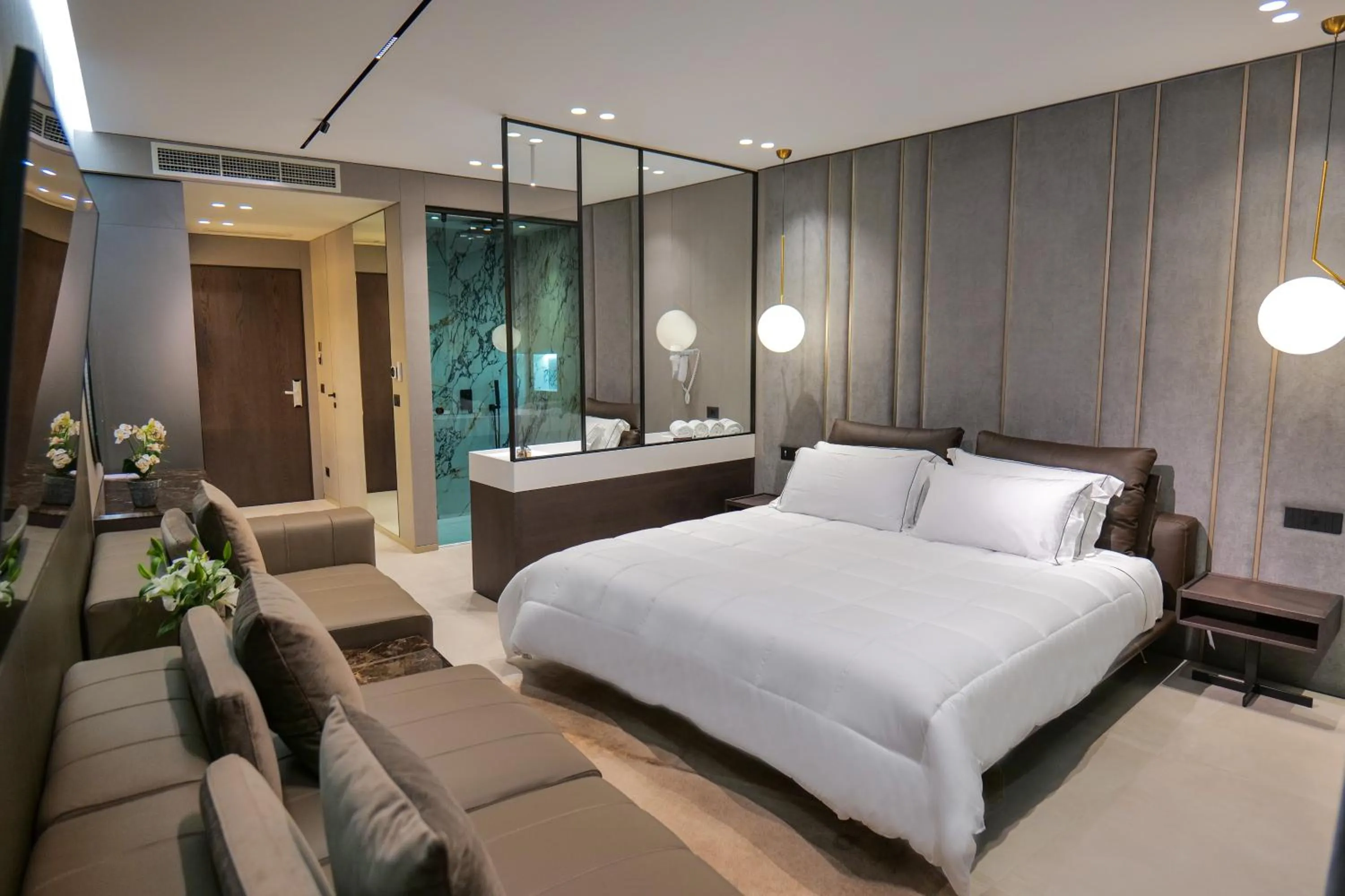 Bed in Hotel Miramare