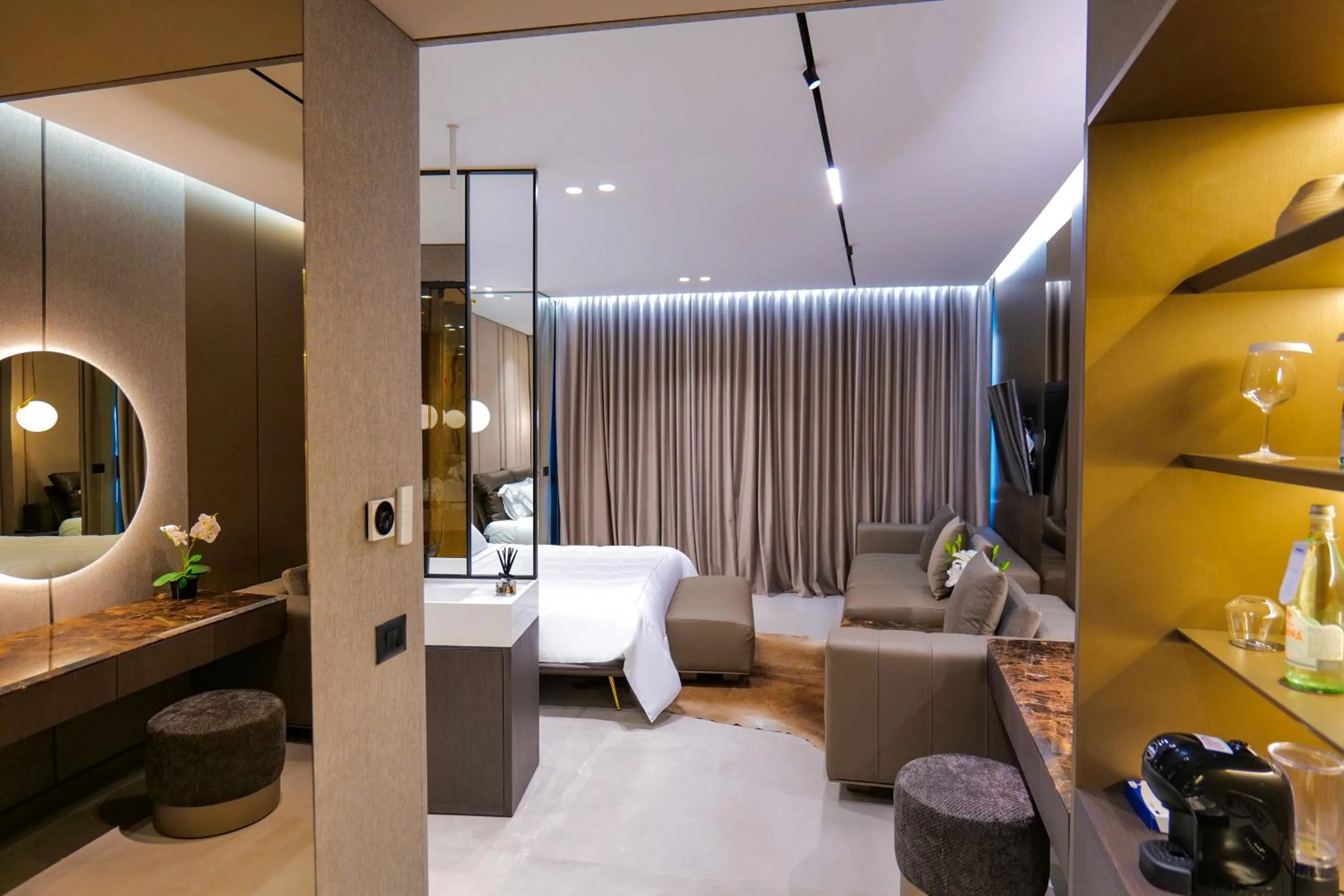 Bed in Hotel Miramare