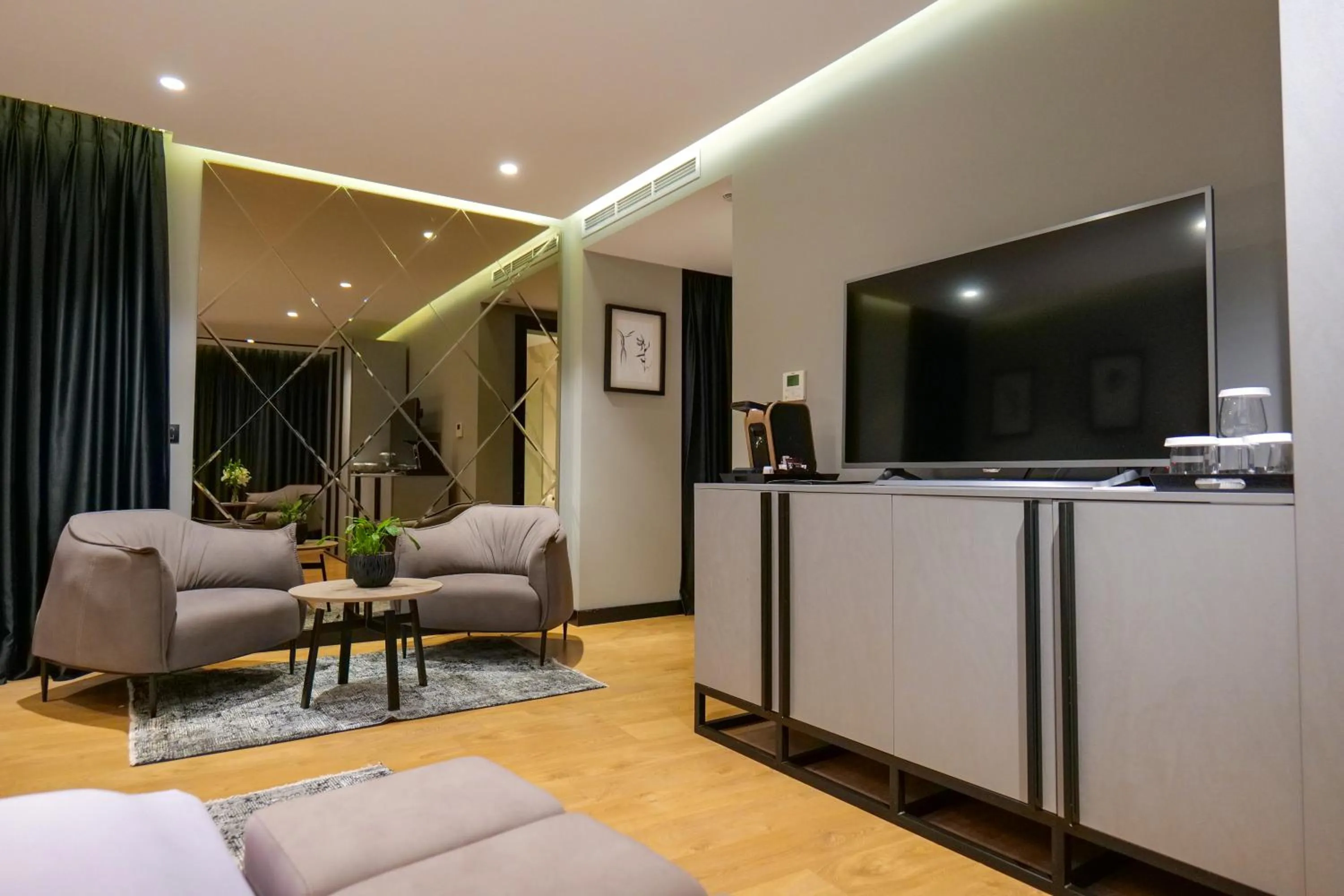 TV and multimedia in Hotel Miramare