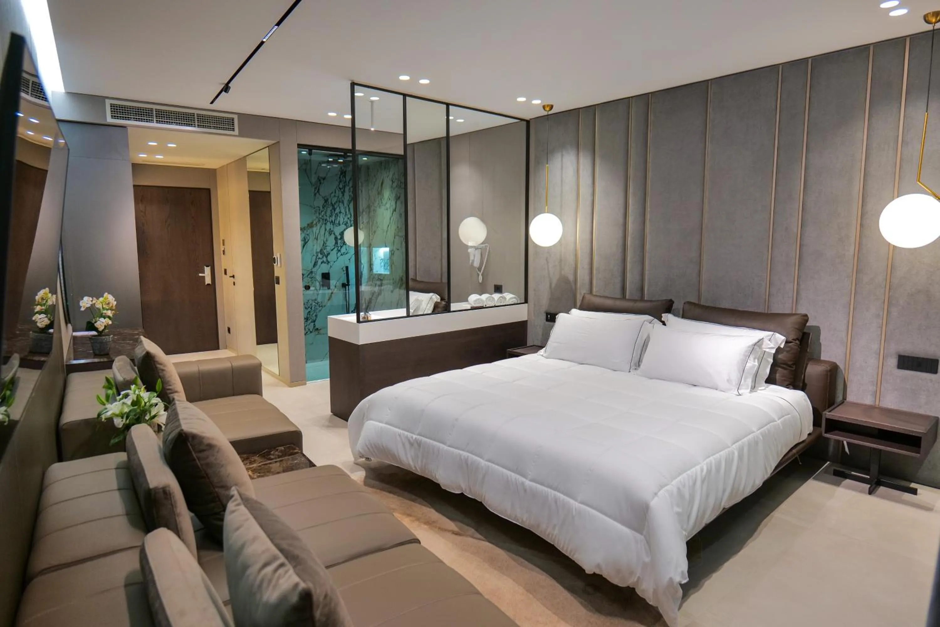 Bed in Hotel Miramare