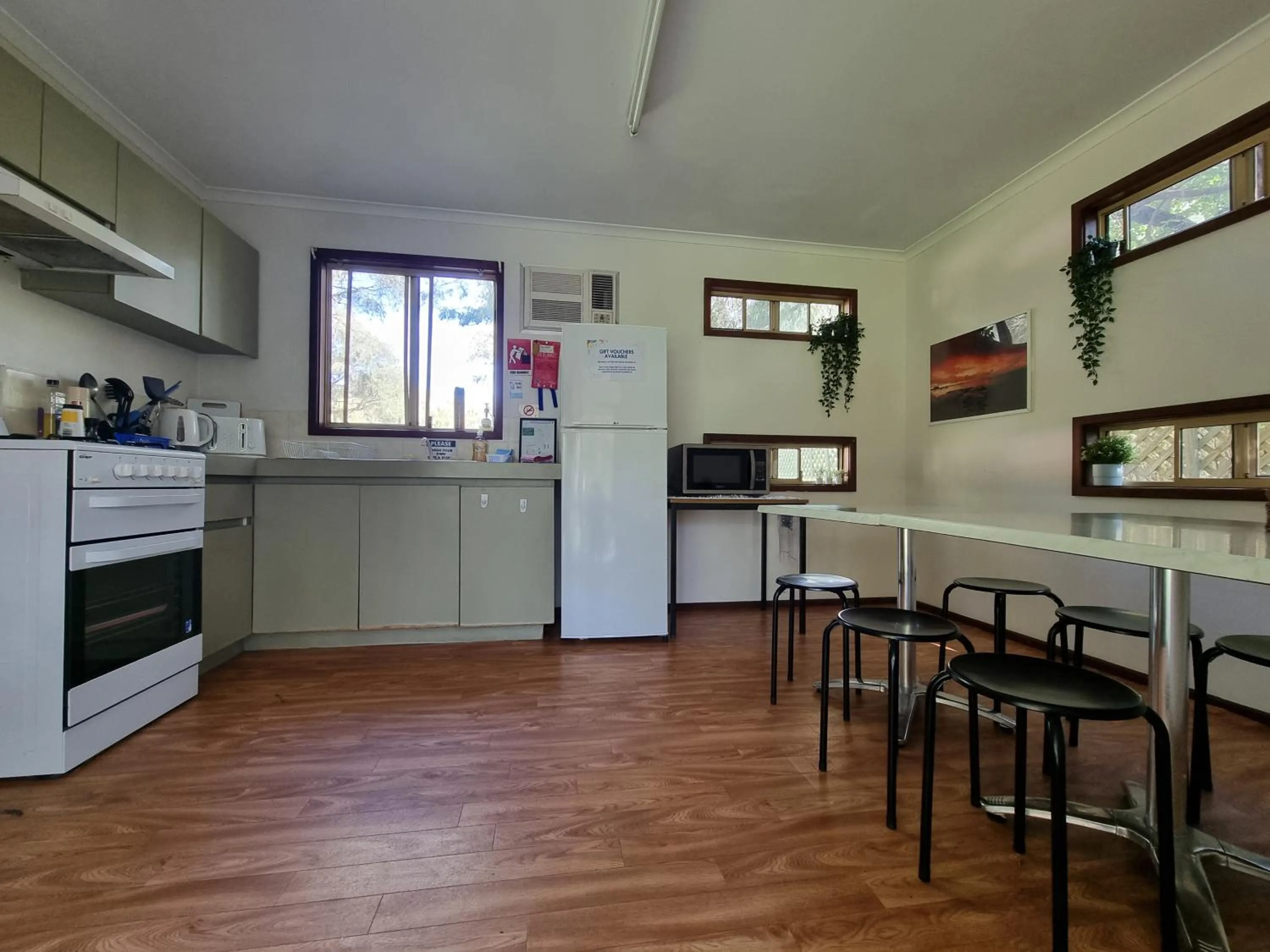 Communal kitchen in Busselton Villas and Glamping Village