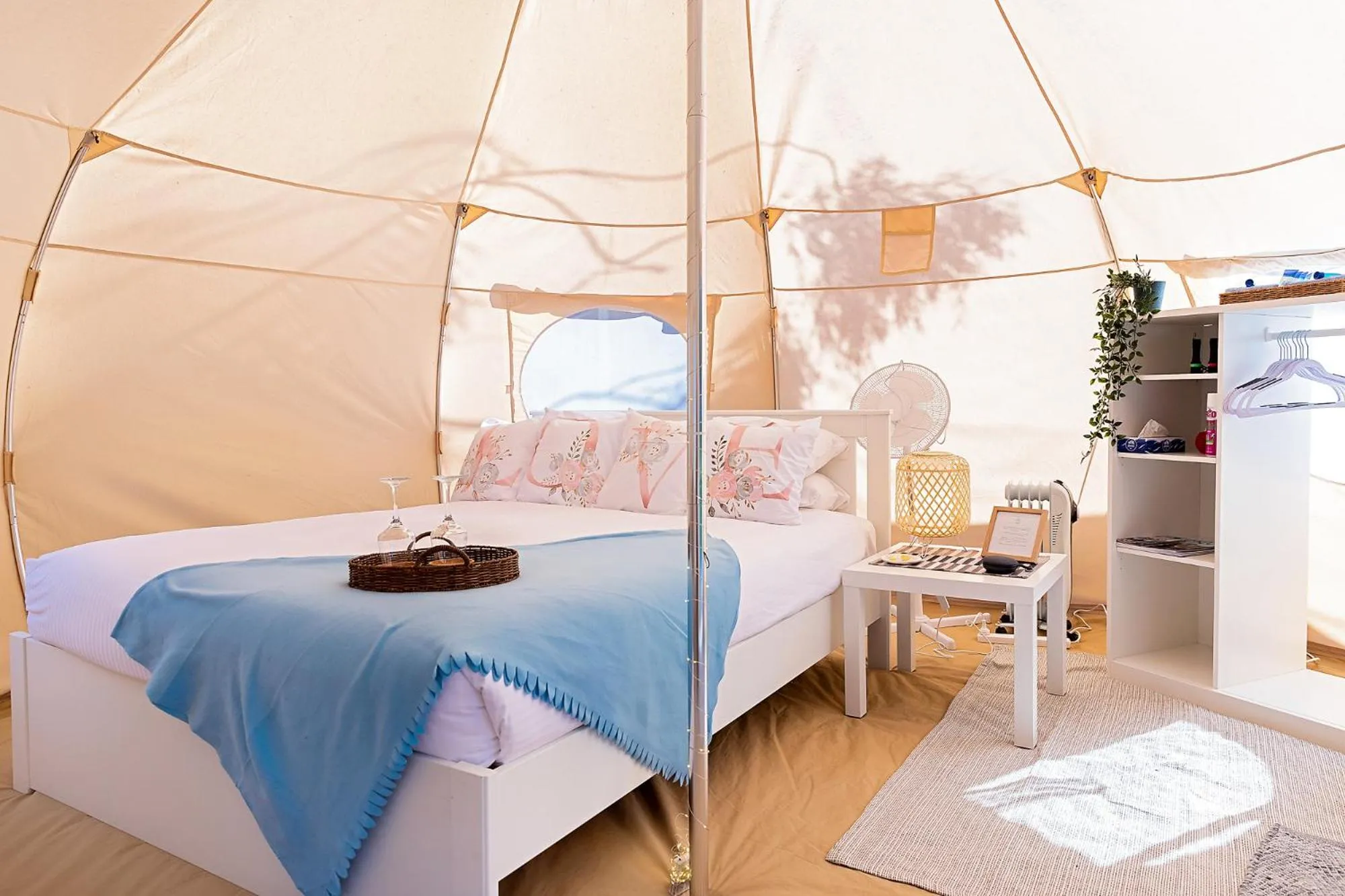 Bed in Busselton Villas and Glamping Village