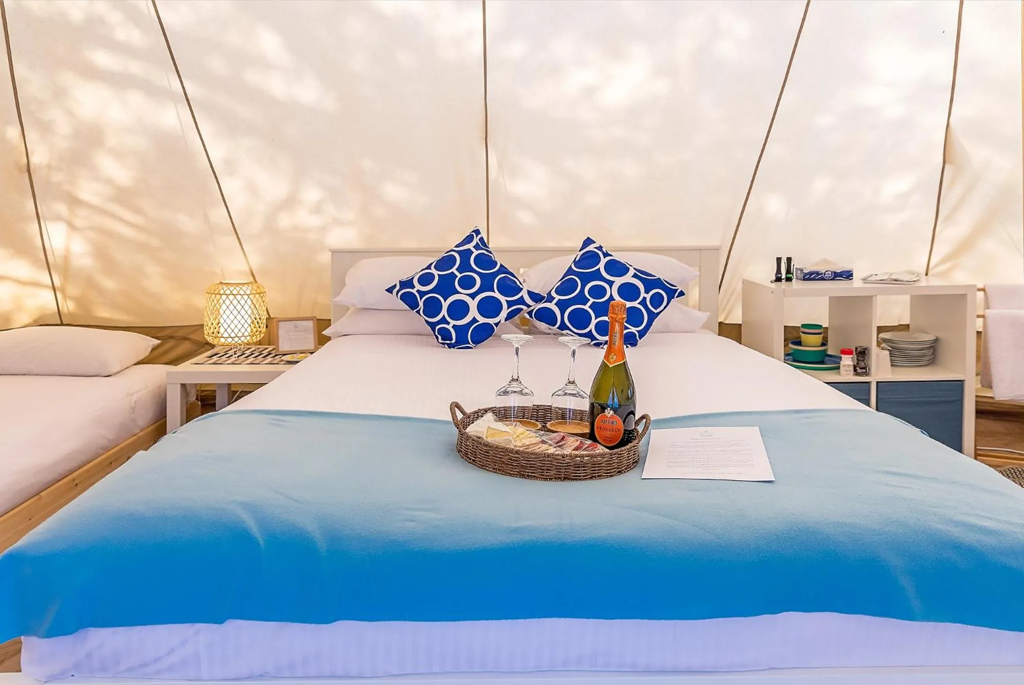Bed in Busselton Villas and Glamping Village