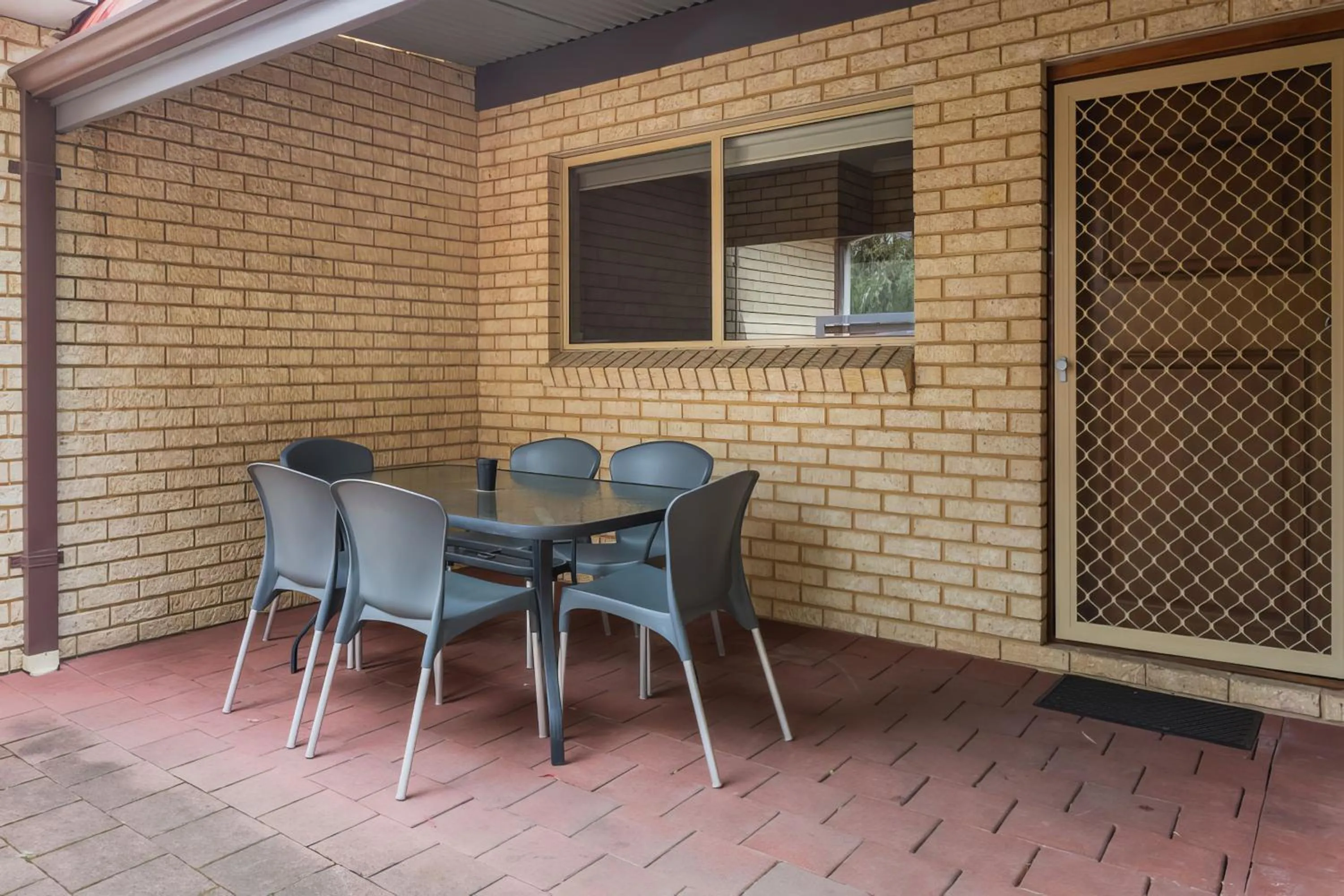 Patio in Busselton Villas and Glamping Village