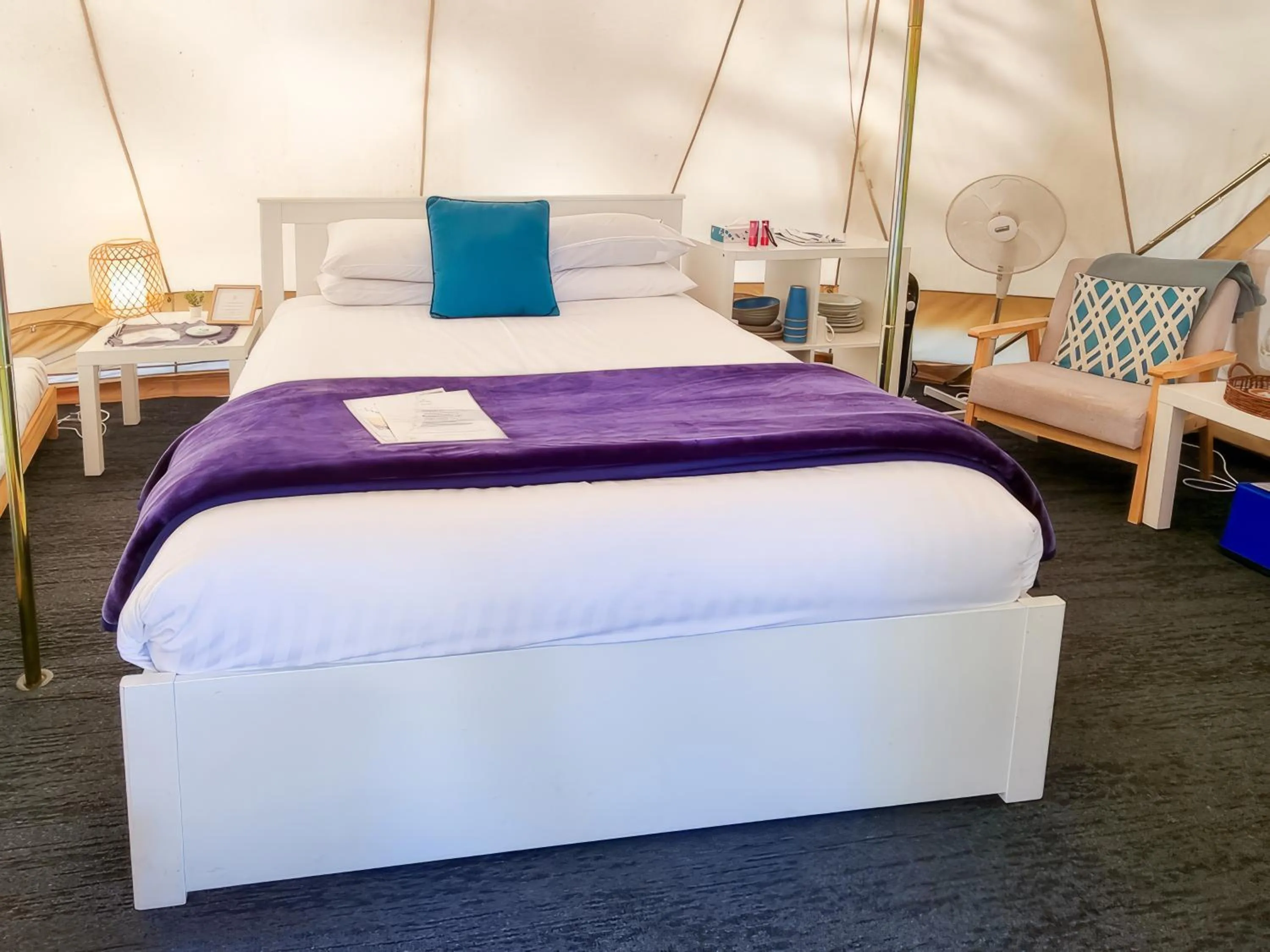 Bed in Busselton Villas and Glamping Village