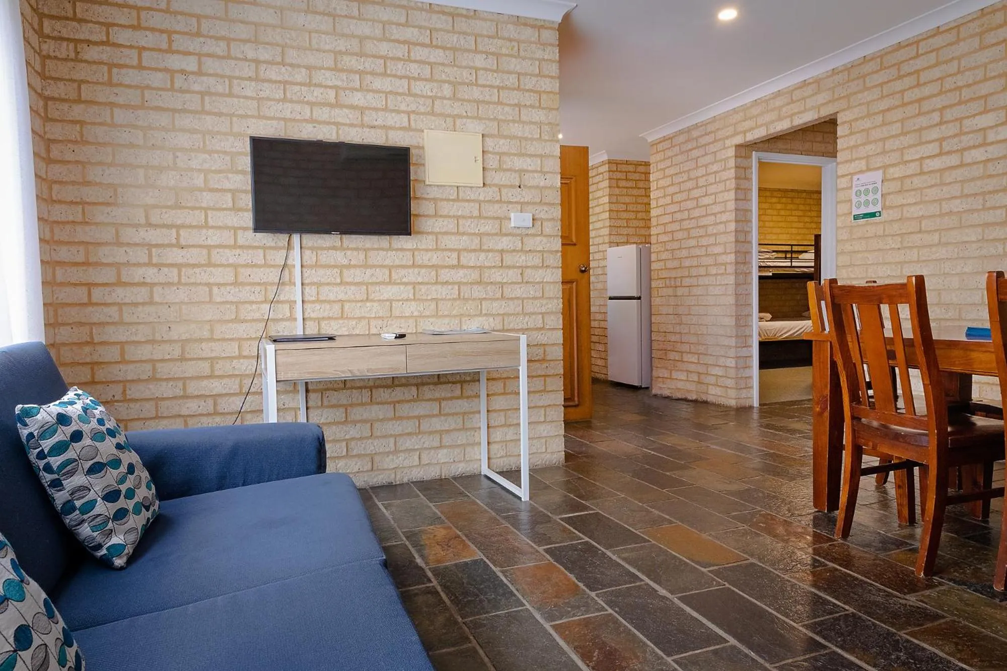 TV and multimedia in Busselton Villas and Glamping Village