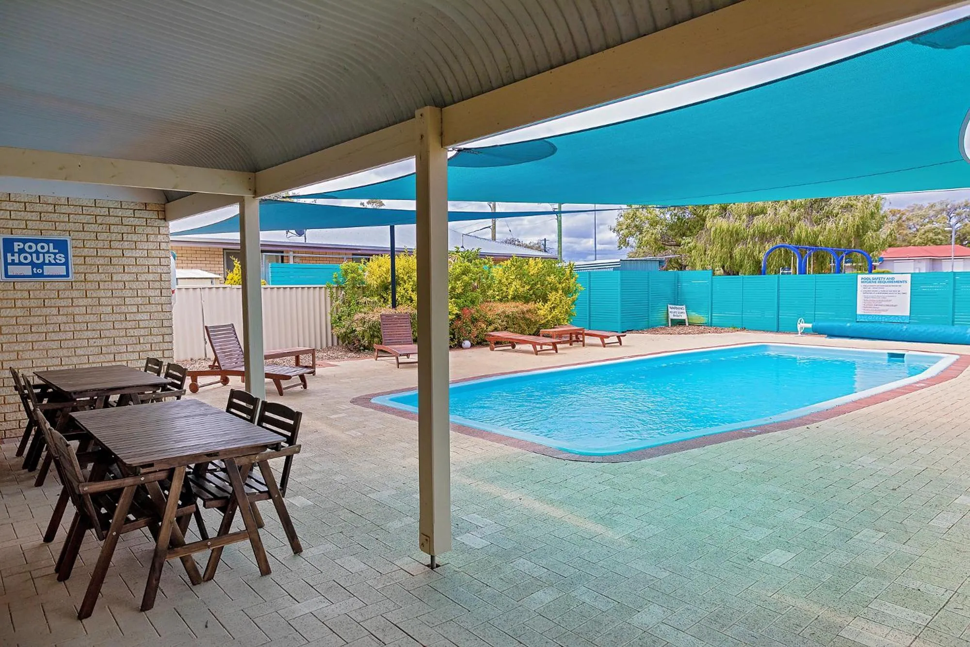 Swimming pool in Busselton Villas and Glamping Village