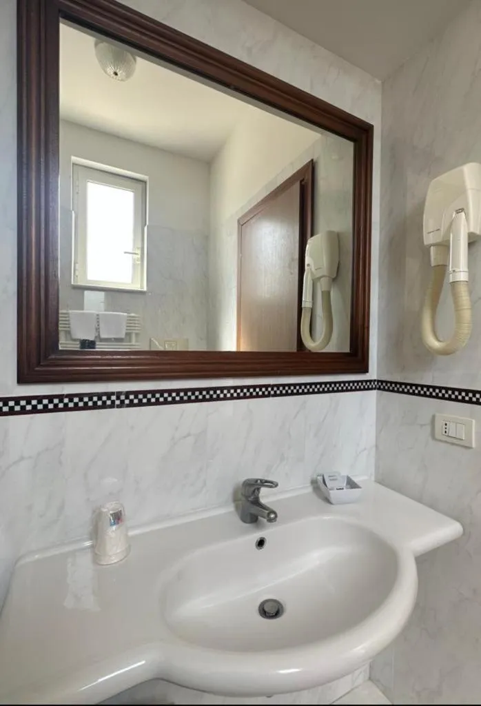 Bathroom in Mondial Park Hotel