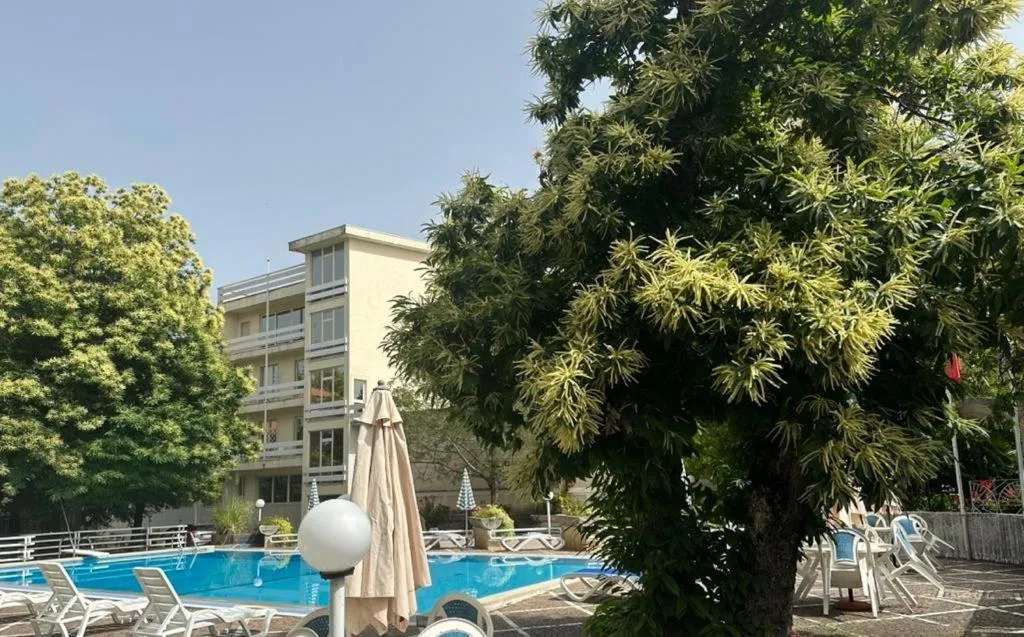 Swimming pool in Mondial Park Hotel