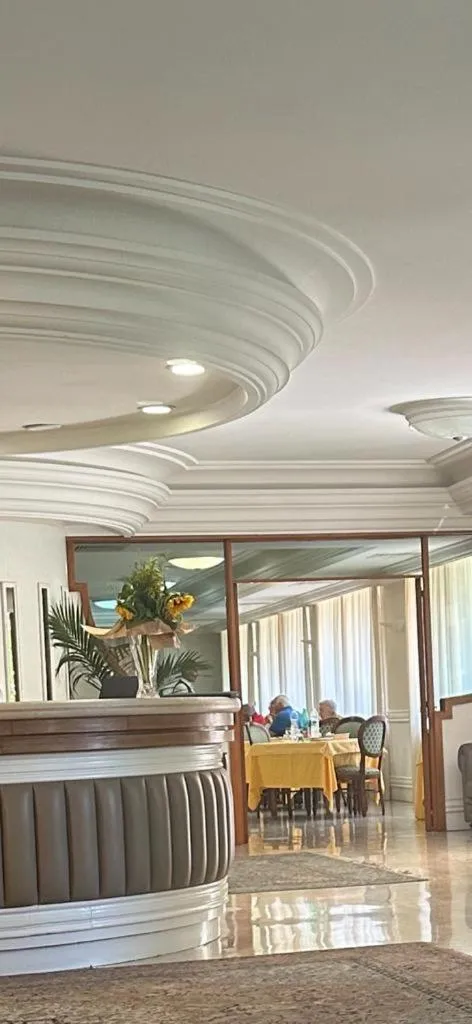 Living room in Mondial Park Hotel