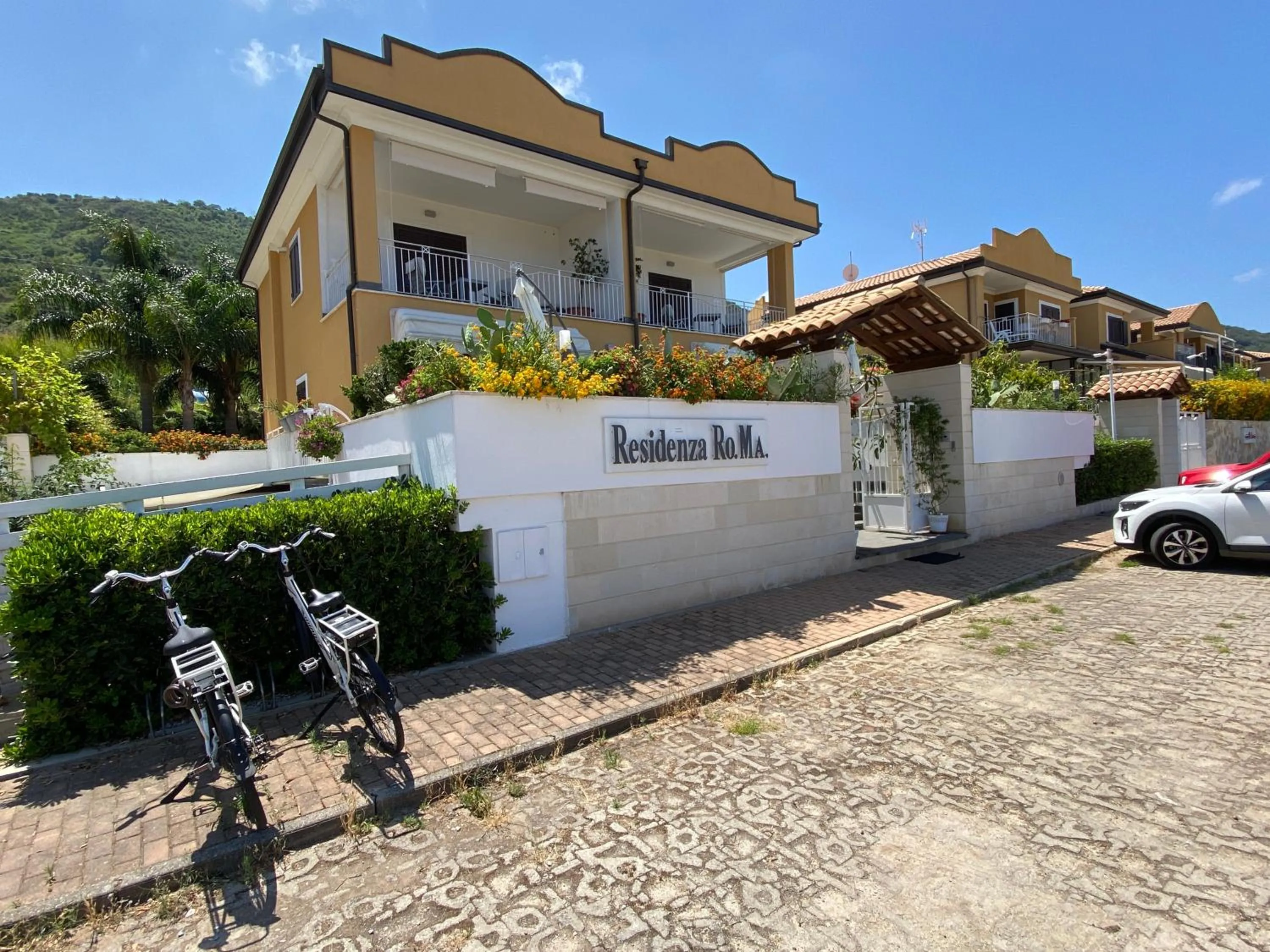 Property building in Residenza RoMa