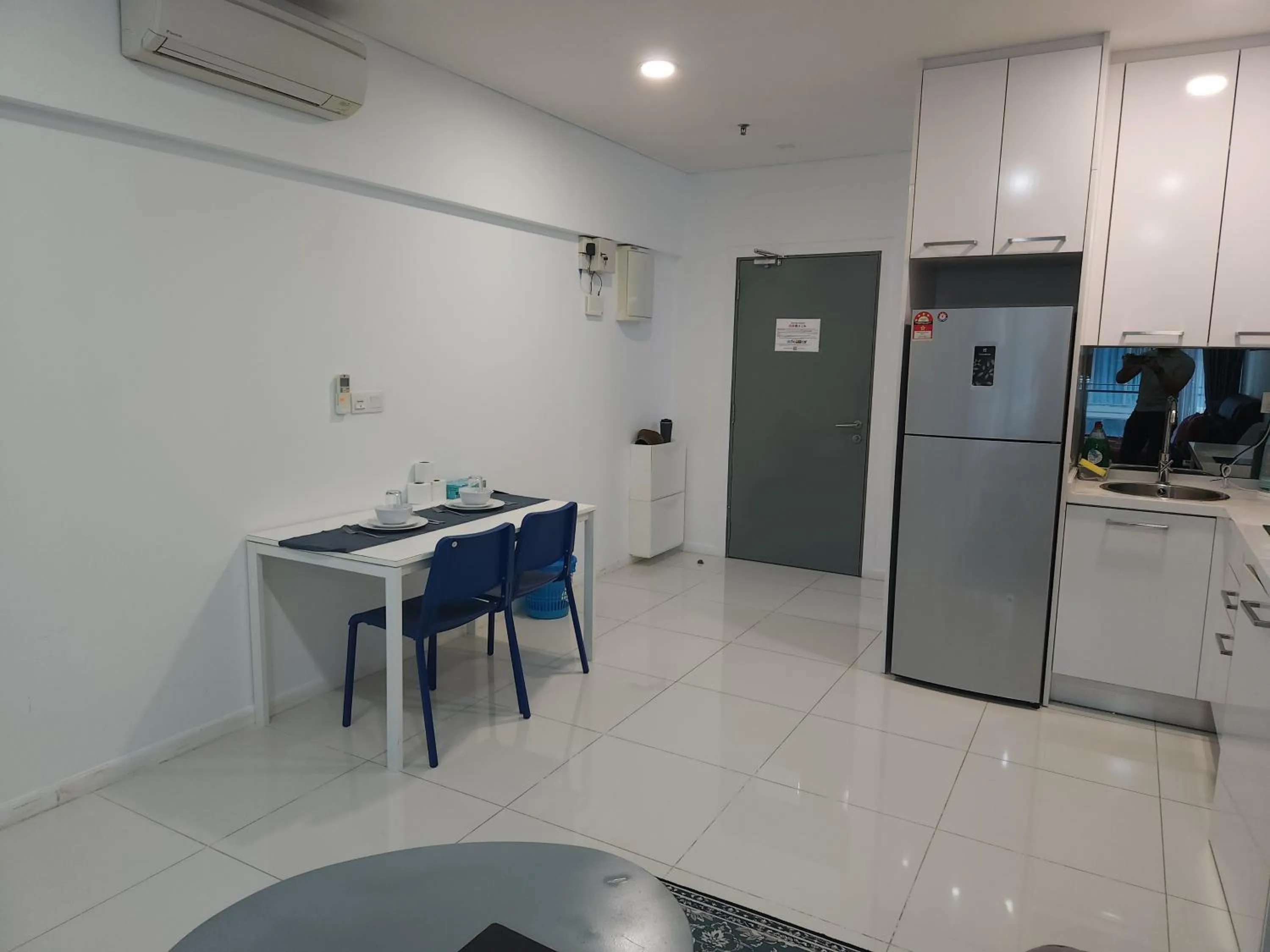 Summer Suites Studios