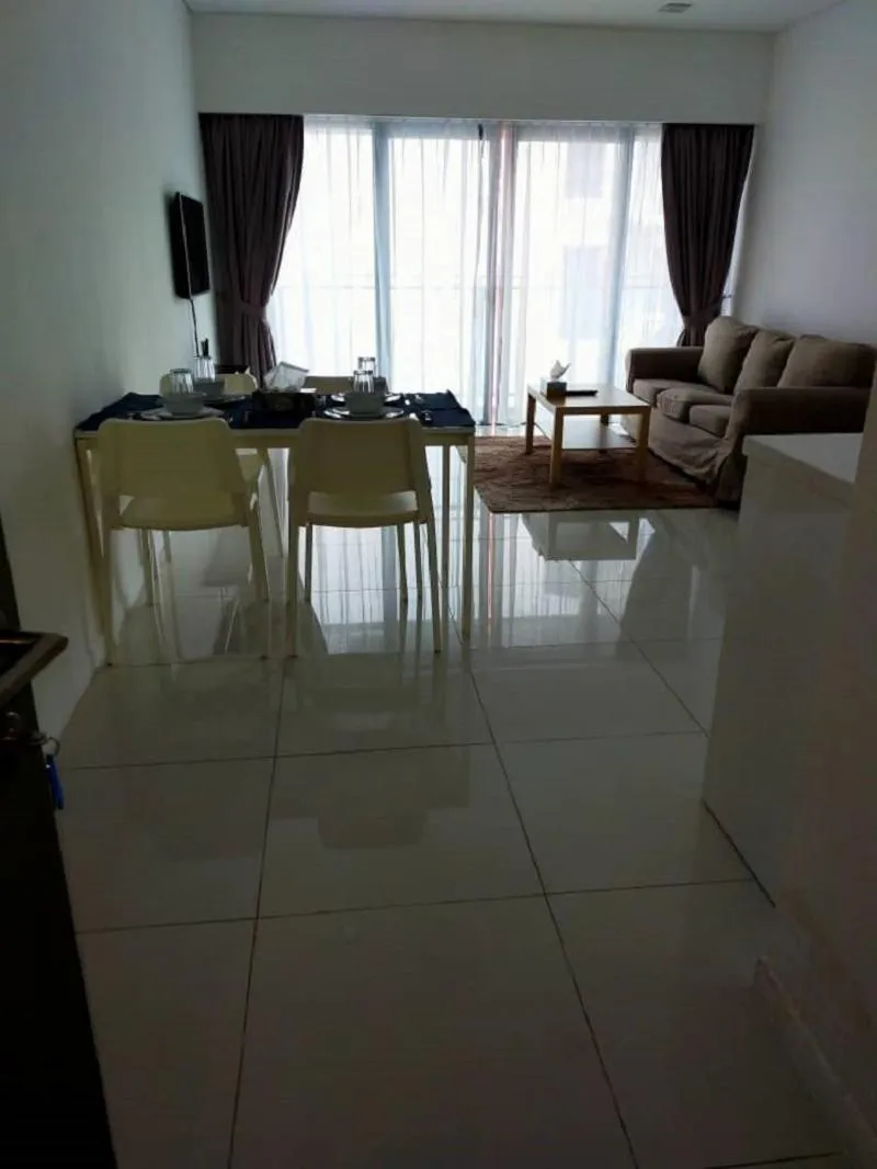 Summer Suites Studios